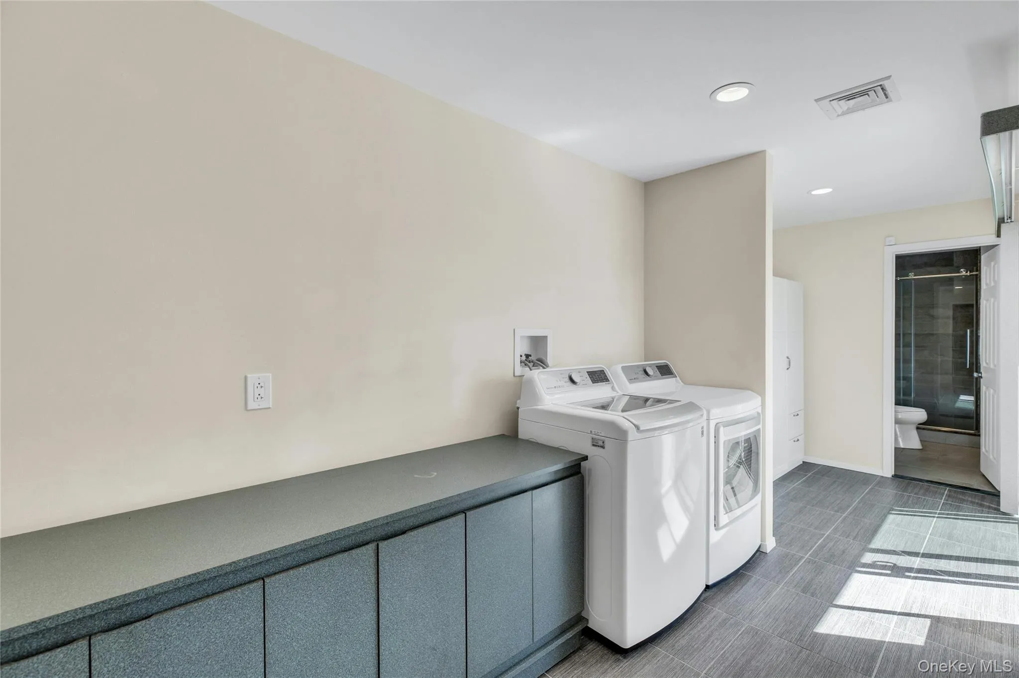 132 Washington Avenue, Oyster Bay, NY, 5 Bedrooms Bedrooms, 10 Rooms Rooms,3 BathroomsBathrooms,Residential,For Rent,Washington,0,1044279 132 Washington Avenue, Oyster Bay, NY, 5 Bedrooms Bedrooms, 10 Rooms Rooms,3 BathroomsBathrooms,Residential,For Rent,Washington,0,1044279