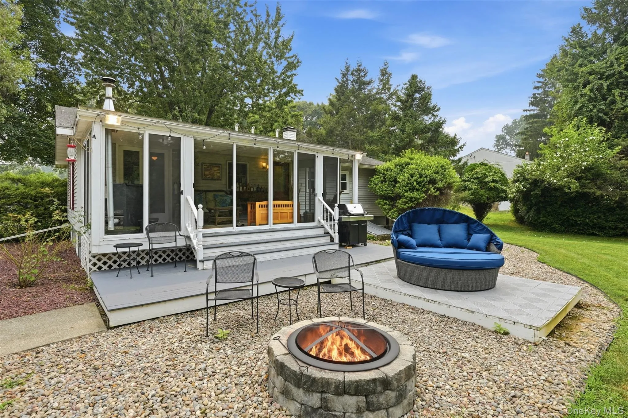 4 Seneca Lane, Marlboro, NY, 3 Bedrooms Bedrooms, 5 Rooms Rooms,1 BathroomBathrooms,Residential,For Rent,Seneca,0,1044284 4 Seneca Lane, Marlboro, NY, 3 Bedrooms Bedrooms, 5 Rooms Rooms,1 BathroomBathrooms,Residential,For Rent,Seneca,0,1044284
