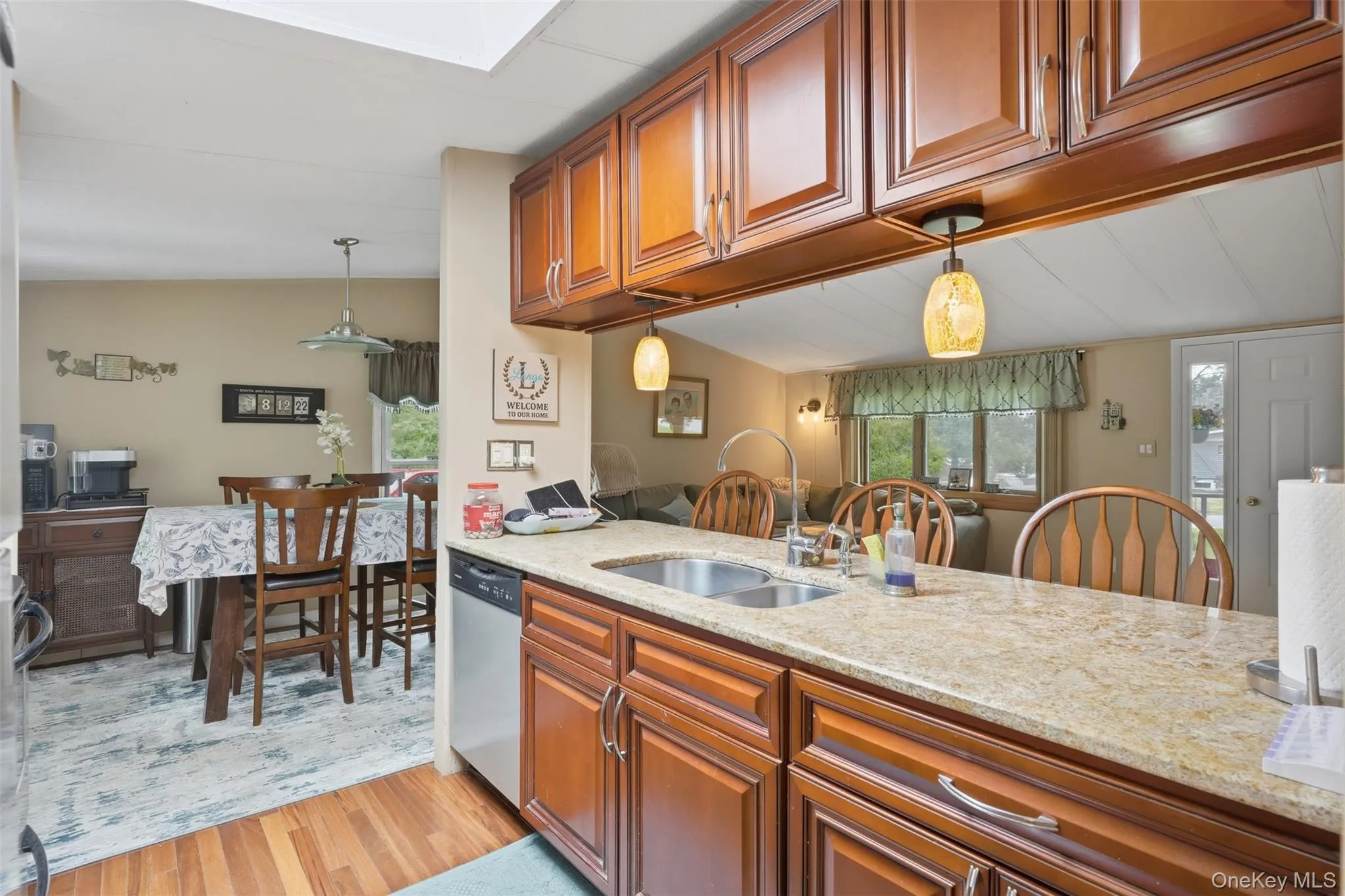 4 Seneca Lane, Marlboro, NY, 3 Bedrooms Bedrooms, 5 Rooms Rooms,1 BathroomBathrooms,Residential,For Rent,Seneca,0,1044284 4 Seneca Lane, Marlboro, NY, 3 Bedrooms Bedrooms, 5 Rooms Rooms,1 BathroomBathrooms,Residential,For Rent,Seneca,0,1044284