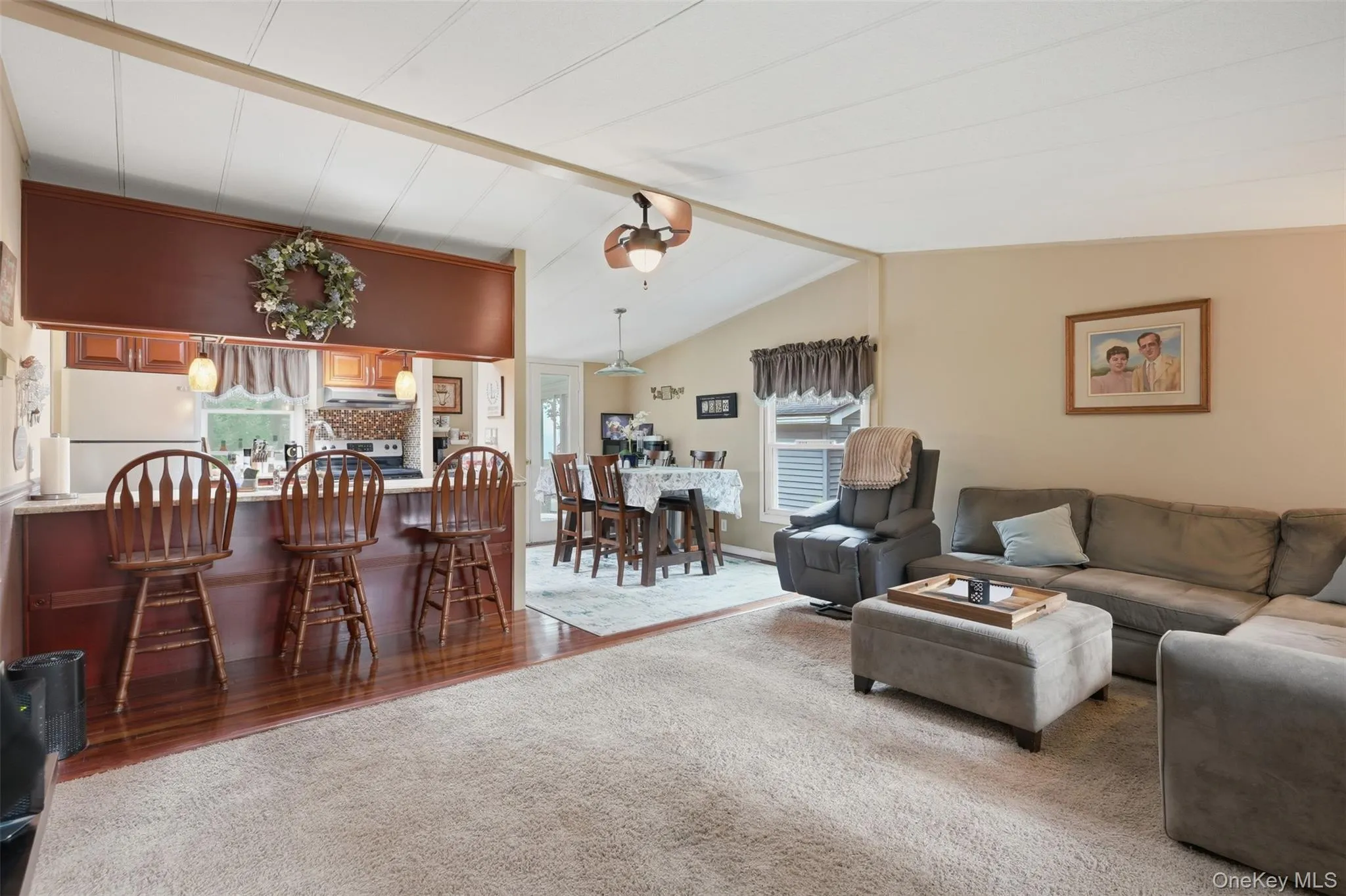 4 Seneca Lane, Marlboro, NY, 3 Bedrooms Bedrooms, 5 Rooms Rooms,1 BathroomBathrooms,Residential,For Rent,Seneca,0,1044284 4 Seneca Lane, Marlboro, NY, 3 Bedrooms Bedrooms, 5 Rooms Rooms,1 BathroomBathrooms,Residential,For Rent,Seneca,0,1044284