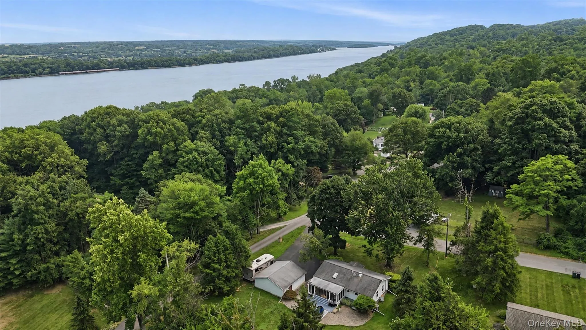 4 Seneca Lane, Marlboro, NY, 3 Bedrooms Bedrooms, 5 Rooms Rooms,1 BathroomBathrooms,Residential,For Rent,Seneca,0,1044284 4 Seneca Lane, Marlboro, NY, 3 Bedrooms Bedrooms, 5 Rooms Rooms,1 BathroomBathrooms,Residential,For Rent,Seneca,0,1044284