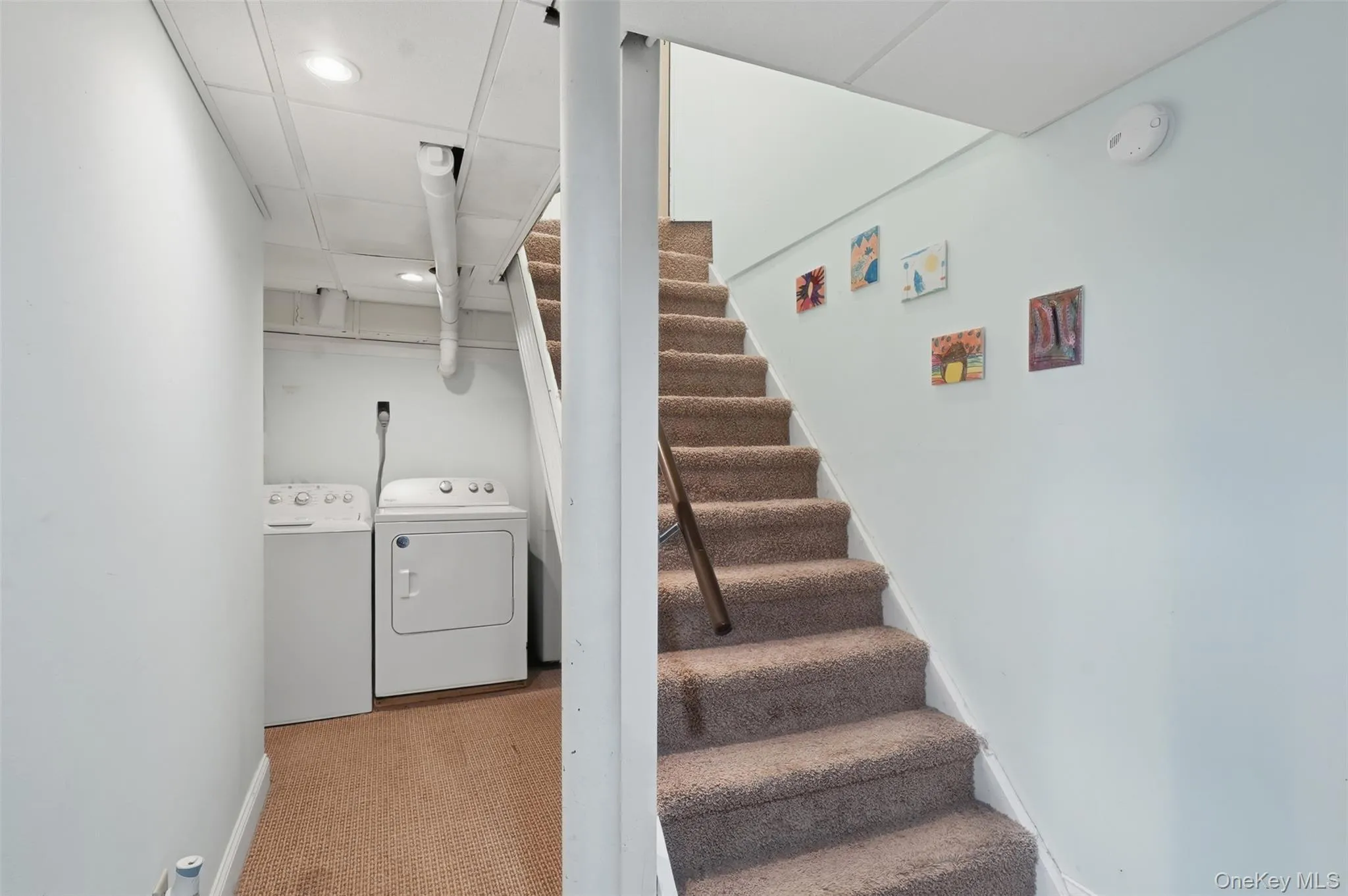 4 Seneca Lane, Marlboro, NY, 3 Bedrooms Bedrooms, 5 Rooms Rooms,1 BathroomBathrooms,Residential,For Rent,Seneca,0,1044284 4 Seneca Lane, Marlboro, NY, 3 Bedrooms Bedrooms, 5 Rooms Rooms,1 BathroomBathrooms,Residential,For Rent,Seneca,0,1044284