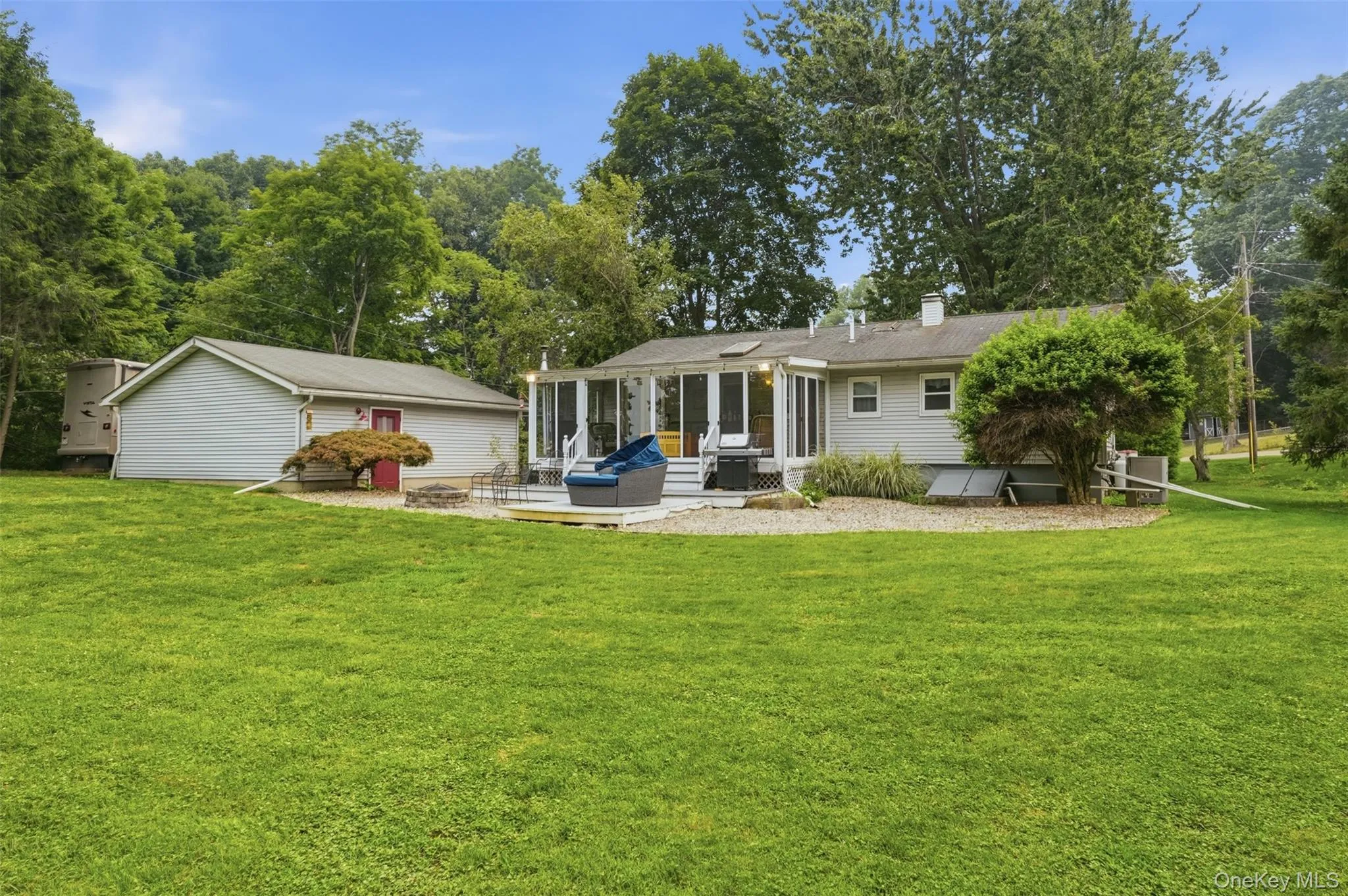4 Seneca Lane, Marlboro, NY, 3 Bedrooms Bedrooms, 5 Rooms Rooms,1 BathroomBathrooms,Residential,For Rent,Seneca,0,1044284 4 Seneca Lane, Marlboro, NY, 3 Bedrooms Bedrooms, 5 Rooms Rooms,1 BathroomBathrooms,Residential,For Rent,Seneca,0,1044284