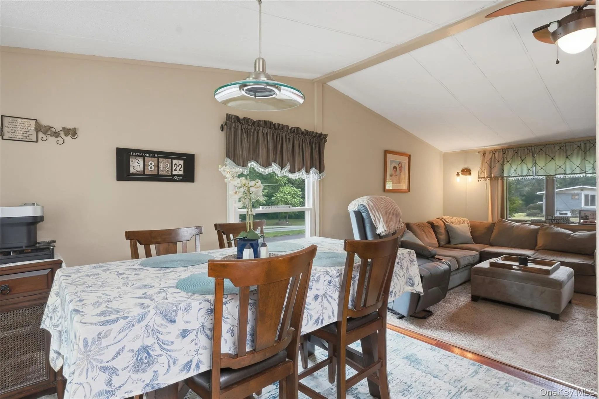 4 Seneca Lane, Marlboro, NY, 3 Bedrooms Bedrooms, 5 Rooms Rooms,1 BathroomBathrooms,Residential,For Rent,Seneca,0,1044284 4 Seneca Lane, Marlboro, NY, 3 Bedrooms Bedrooms, 5 Rooms Rooms,1 BathroomBathrooms,Residential,For Rent,Seneca,0,1044284