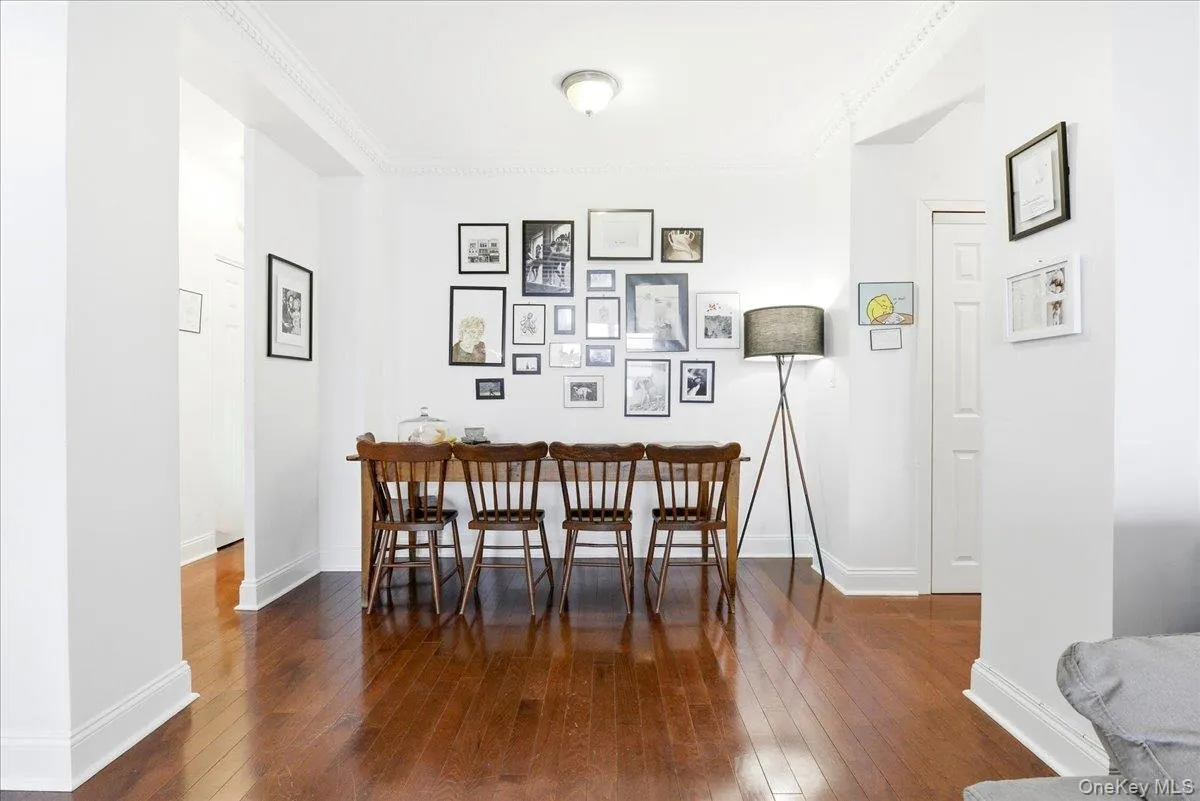 99-60 63rd Road, New York, NY, 2 Bedrooms Bedrooms, 5 Rooms Rooms,1 BathroomBathrooms,Residential,For Rent,63rd,0,1044289 99-60 63rd Road, New York, NY, 2 Bedrooms Bedrooms, 5 Rooms Rooms,1 BathroomBathrooms,Residential,For Rent,63rd,0,1044289