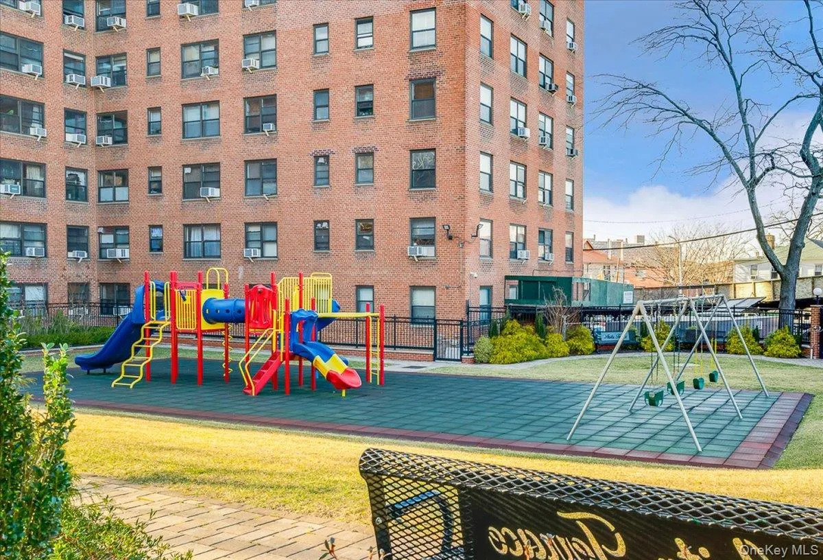 99-60 63rd Road, New York, NY, 2 Bedrooms Bedrooms, 5 Rooms Rooms,1 BathroomBathrooms,Residential,For Rent,63rd,0,1044289 99-60 63rd Road, New York, NY, 2 Bedrooms Bedrooms, 5 Rooms Rooms,1 BathroomBathrooms,Residential,For Rent,63rd,0,1044289