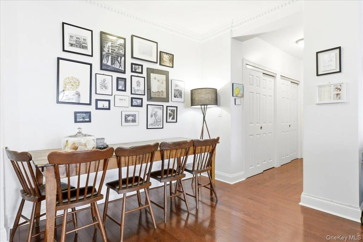 99-60 63rd Road, New York, NY, 2 Bedrooms Bedrooms, 5 Rooms Rooms,1 BathroomBathrooms,Residential,For Rent,63rd,0,1044289 99-60 63rd Road, New York, NY, 2 Bedrooms Bedrooms, 5 Rooms Rooms,1 BathroomBathrooms,Residential,For Rent,63rd,0,1044289