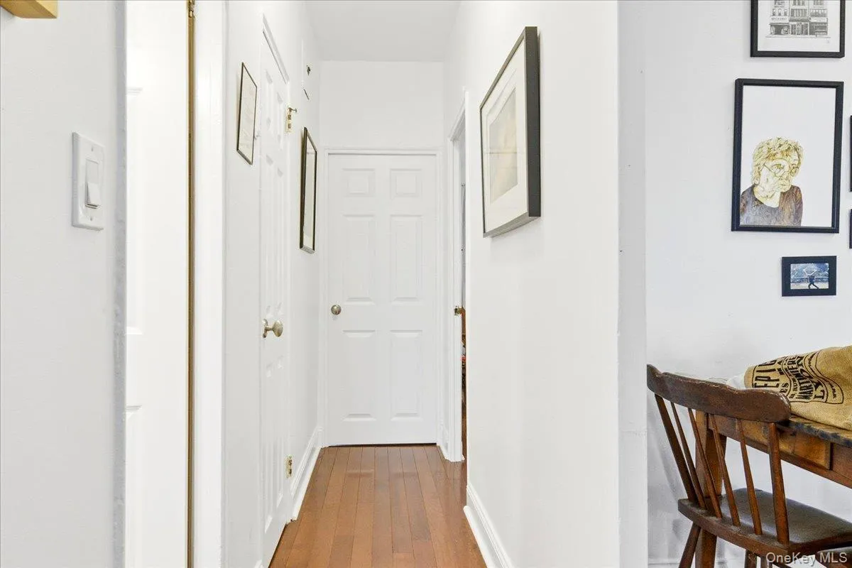 99-60 63rd Road, New York, NY, 2 Bedrooms Bedrooms, 5 Rooms Rooms,1 BathroomBathrooms,Residential,For Rent,63rd,0,1044289 99-60 63rd Road, New York, NY, 2 Bedrooms Bedrooms, 5 Rooms Rooms,1 BathroomBathrooms,Residential,For Rent,63rd,0,1044289