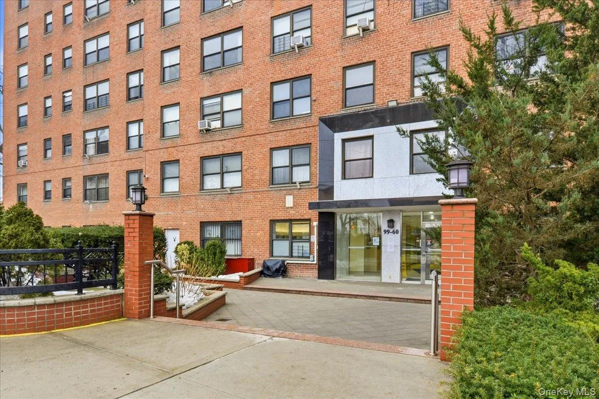 99-60 63rd Road, New York, NY, 2 Bedrooms Bedrooms, 5 Rooms Rooms,1 BathroomBathrooms,Residential,For Rent,63rd,0,1044289 99-60 63rd Road, New York, NY, 2 Bedrooms Bedrooms, 5 Rooms Rooms,1 BathroomBathrooms,Residential,For Rent,63rd,0,1044289