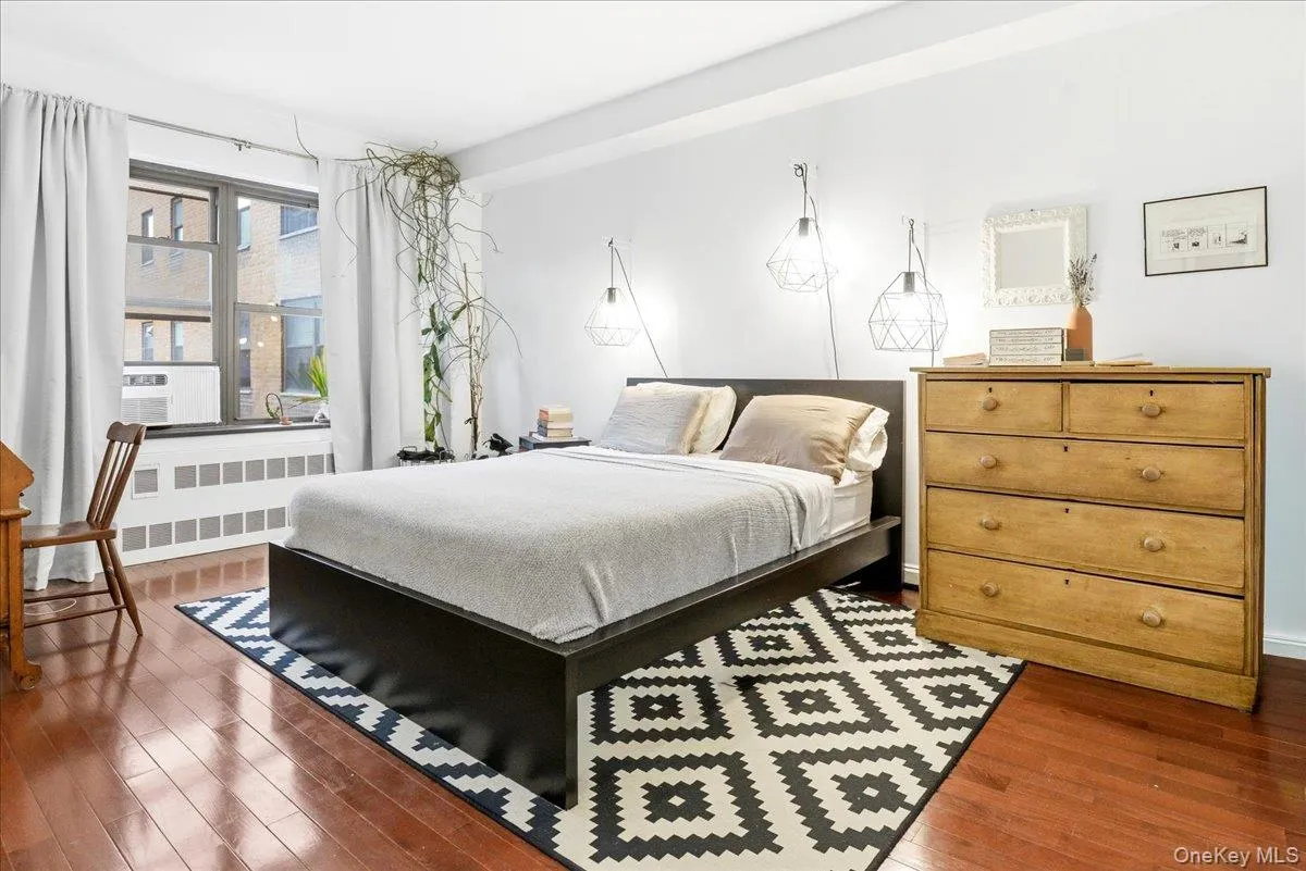 99-60 63rd Road, New York, NY, 2 Bedrooms Bedrooms, 5 Rooms Rooms,1 BathroomBathrooms,Residential,For Rent,63rd,0,1044289 99-60 63rd Road, New York, NY, 2 Bedrooms Bedrooms, 5 Rooms Rooms,1 BathroomBathrooms,Residential,For Rent,63rd,0,1044289