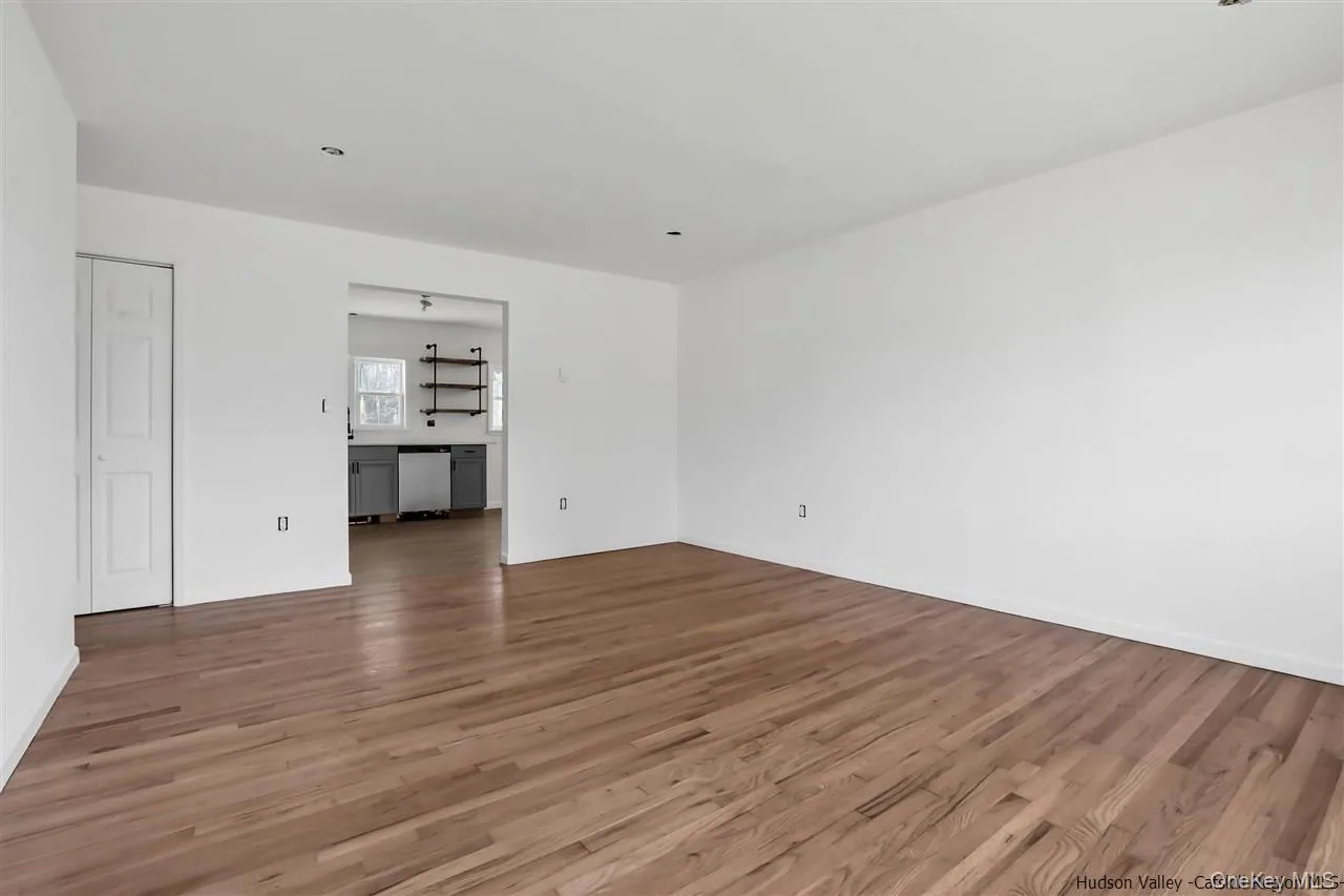 15 Sand Hill Road, Gardiner, NY, 3 Bedrooms Bedrooms, 5 Rooms Rooms,1 BathroomBathrooms,Residential,For Rent,Sand Hill,0,1044290 15 Sand Hill Road, Gardiner, NY, 3 Bedrooms Bedrooms, 5 Rooms Rooms,1 BathroomBathrooms,Residential,For Rent,Sand Hill,0,1044290