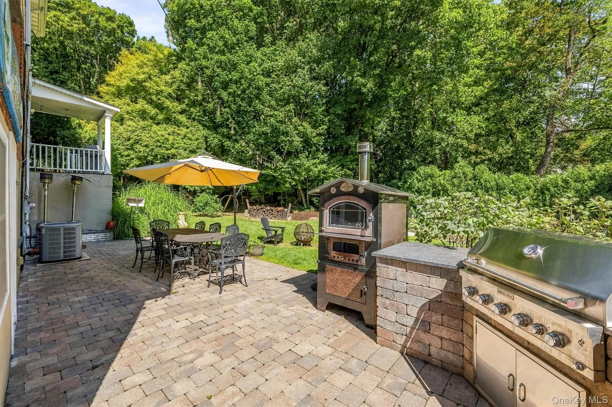 Private outdoor space made for everyday enjoyment. Private outdoor space made for everyday enjoyment.