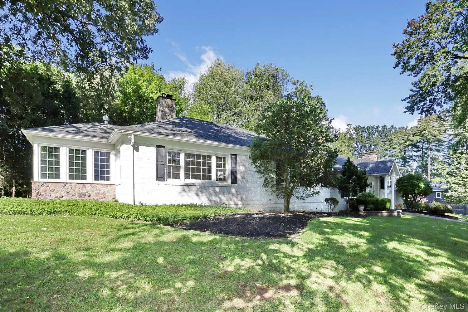 11 Muir Lane, Clarkstown, NY, 4 Bedrooms Bedrooms, 11 Rooms Rooms,2 BathroomsBathrooms,Residential,For Rent,Muir,0,1044296 11 Muir Lane, Clarkstown, NY, 4 Bedrooms Bedrooms, 11 Rooms Rooms,2 BathroomsBathrooms,Residential,For Rent,Muir,0,1044296