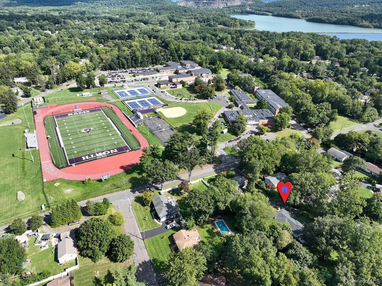 Walk to Clarkstown North HS Walk to Clarkstown North HS