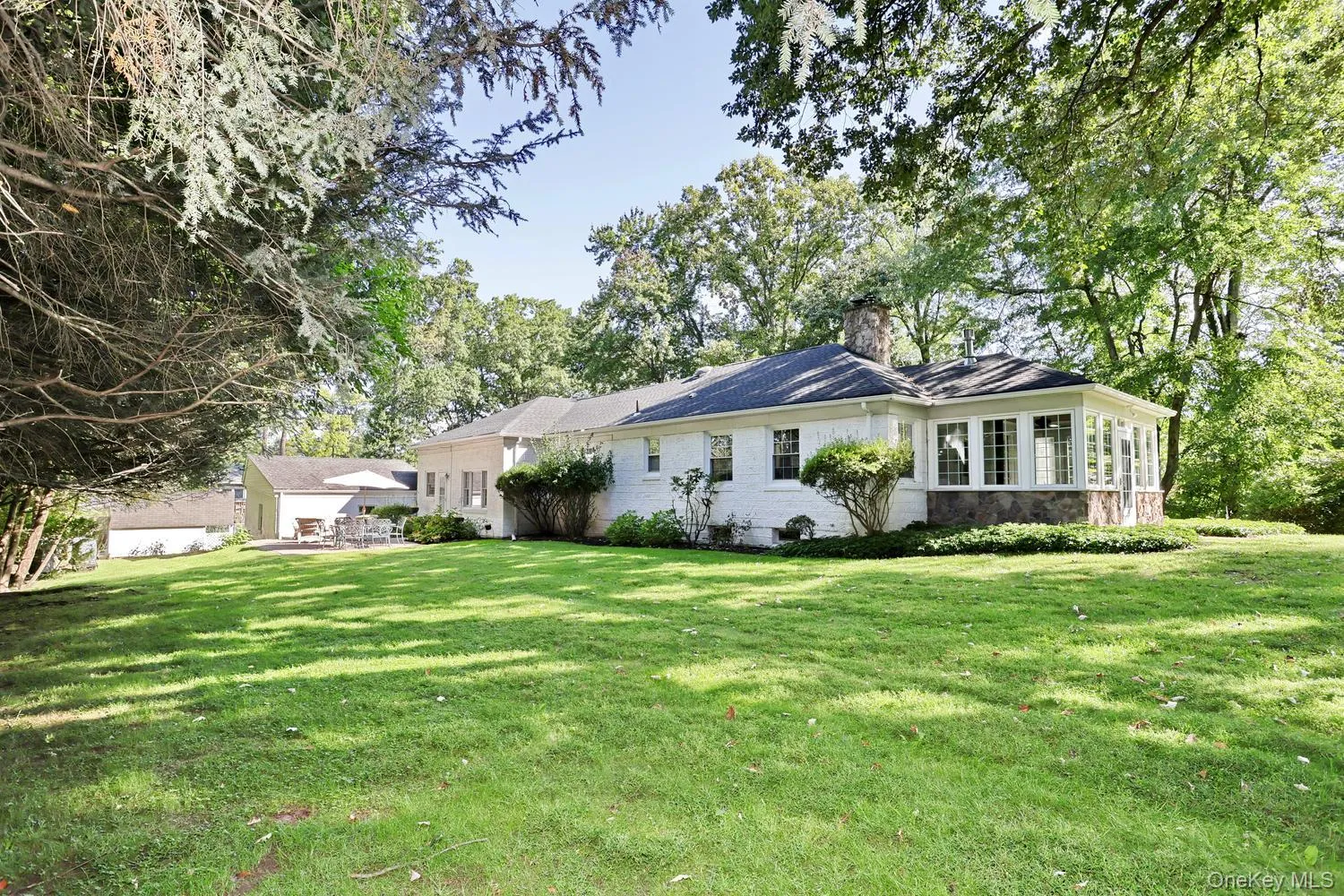 11 Muir Lane, Clarkstown, NY, 4 Bedrooms Bedrooms, 11 Rooms Rooms,2 BathroomsBathrooms,Residential,For Rent,Muir,0,1044296 11 Muir Lane, Clarkstown, NY, 4 Bedrooms Bedrooms, 11 Rooms Rooms,2 BathroomsBathrooms,Residential,For Rent,Muir,0,1044296