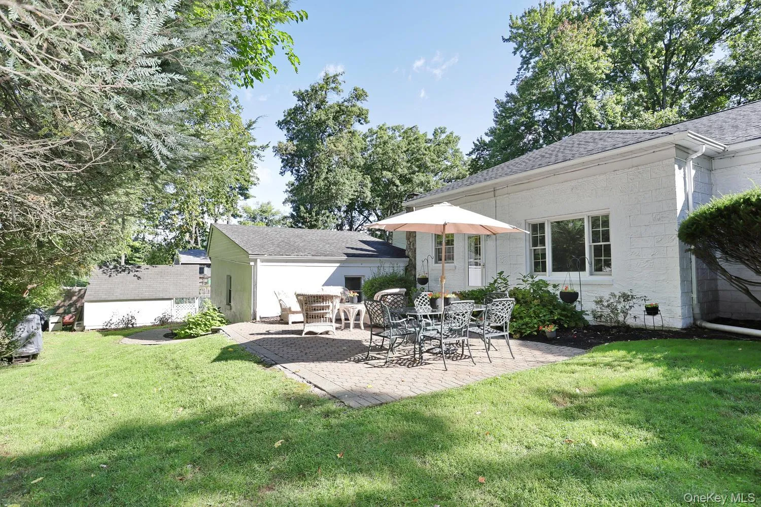 11 Muir Lane, Clarkstown, NY, 4 Bedrooms Bedrooms, 11 Rooms Rooms,2 BathroomsBathrooms,Residential,For Rent,Muir,0,1044296 11 Muir Lane, Clarkstown, NY, 4 Bedrooms Bedrooms, 11 Rooms Rooms,2 BathroomsBathrooms,Residential,For Rent,Muir,0,1044296