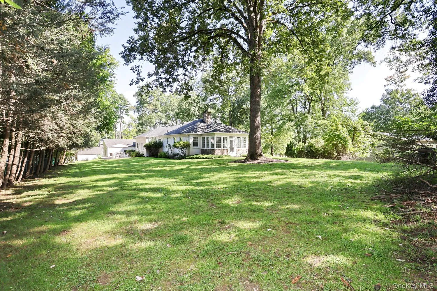 11 Muir Lane, Clarkstown, NY, 4 Bedrooms Bedrooms, 11 Rooms Rooms,2 BathroomsBathrooms,Residential,For Rent,Muir,0,1044296 11 Muir Lane, Clarkstown, NY, 4 Bedrooms Bedrooms, 11 Rooms Rooms,2 BathroomsBathrooms,Residential,For Rent,Muir,0,1044296