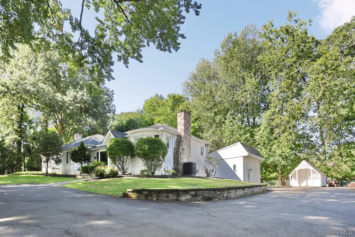 11 Muir Lane, Clarkstown, NY, 4 Bedrooms Bedrooms, 11 Rooms Rooms,2 BathroomsBathrooms,Residential,For Rent,Muir,0,1044296 11 Muir Lane, Clarkstown, NY, 4 Bedrooms Bedrooms, 11 Rooms Rooms,2 BathroomsBathrooms,Residential,For Rent,Muir,0,1044296