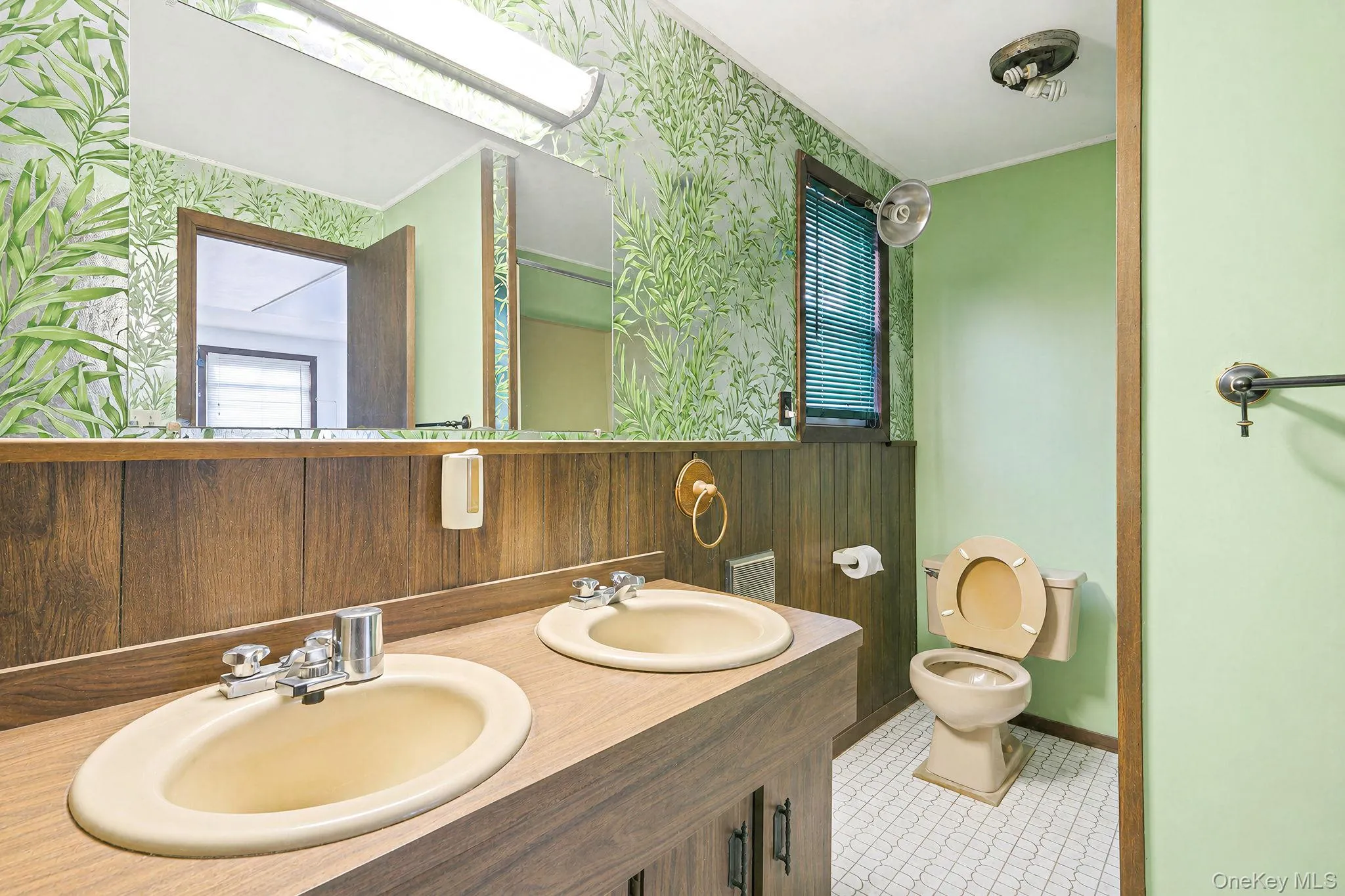 Photos are enhanced. House needs work. Photos are enhanced. House needs work.