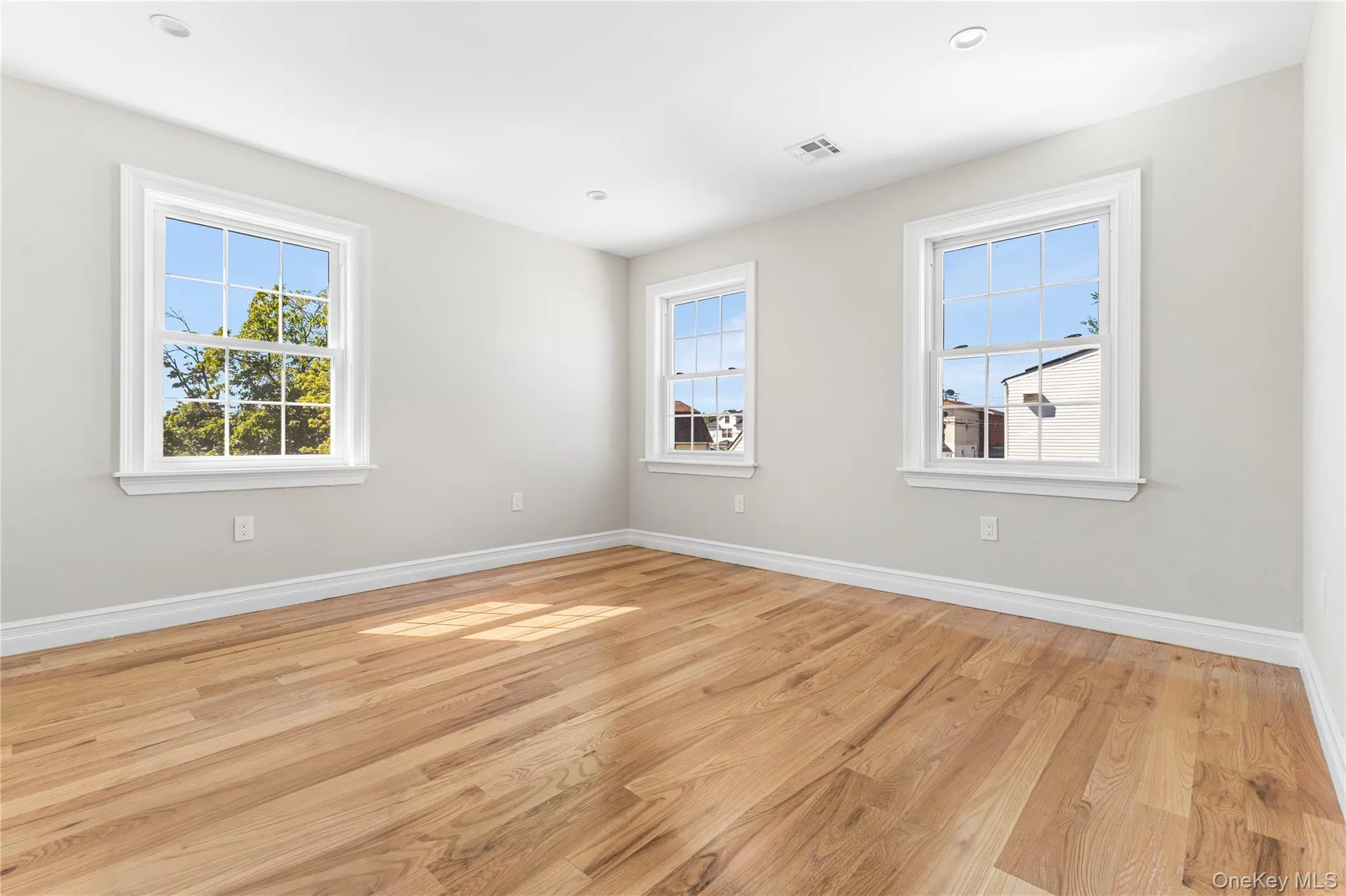 120-46 199th Street, New York, NY, 3 Bedrooms Bedrooms, 6 Rooms Rooms,2 BathroomsBathrooms,Residential Lease,For Rent,199th,0,1044298 120-46 199th Street, New York, NY, 3 Bedrooms Bedrooms, 6 Rooms Rooms,2 BathroomsBathrooms,Residential Lease,For Rent,199th,0,1044298