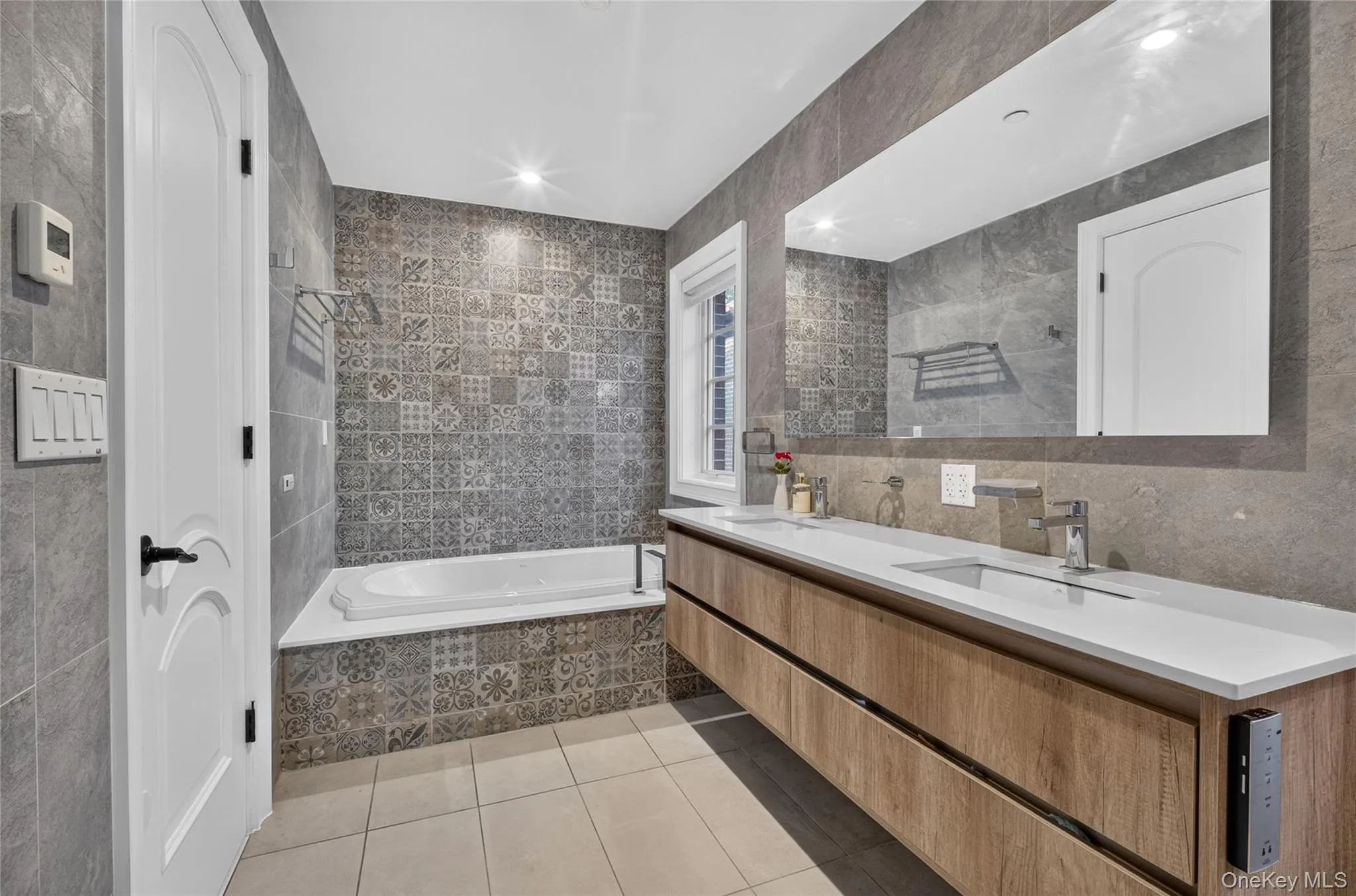 150-50 6th Avenue, New York, NY, 5 Bedrooms Bedrooms, 10 Rooms Rooms,5 BathroomsBathrooms,Residential,For Rent,6th,0,1044300 150-50 6th Avenue, New York, NY, 5 Bedrooms Bedrooms, 10 Rooms Rooms,5 BathroomsBathrooms,Residential,For Rent,6th,0,1044300