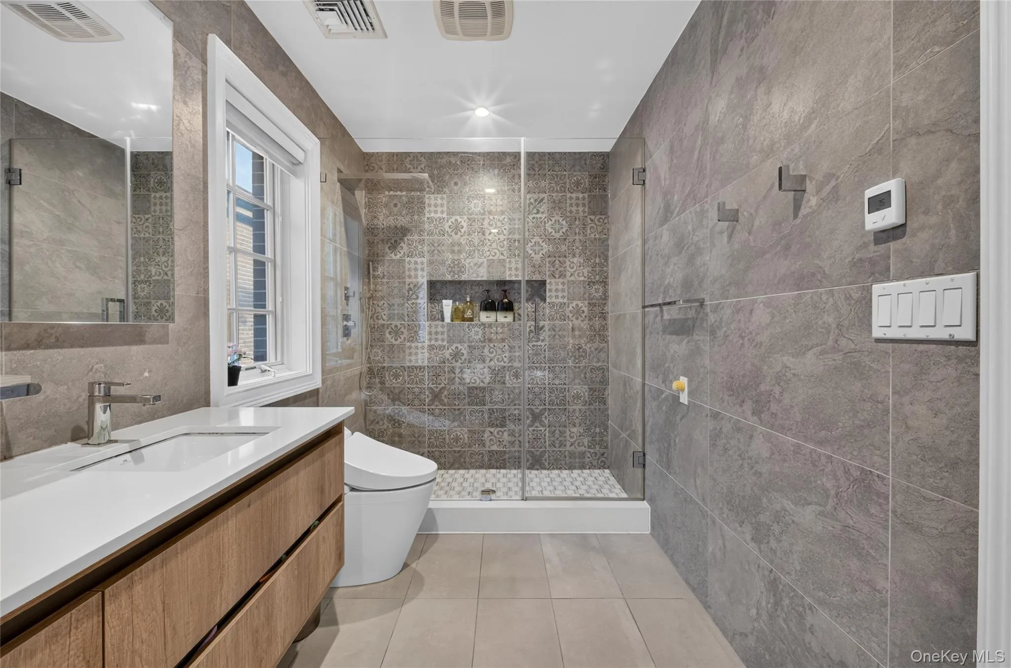 150-50 6th Avenue, New York, NY, 5 Bedrooms Bedrooms, 10 Rooms Rooms,5 BathroomsBathrooms,Residential,For Rent,6th,0,1044300 150-50 6th Avenue, New York, NY, 5 Bedrooms Bedrooms, 10 Rooms Rooms,5 BathroomsBathrooms,Residential,For Rent,6th,0,1044300