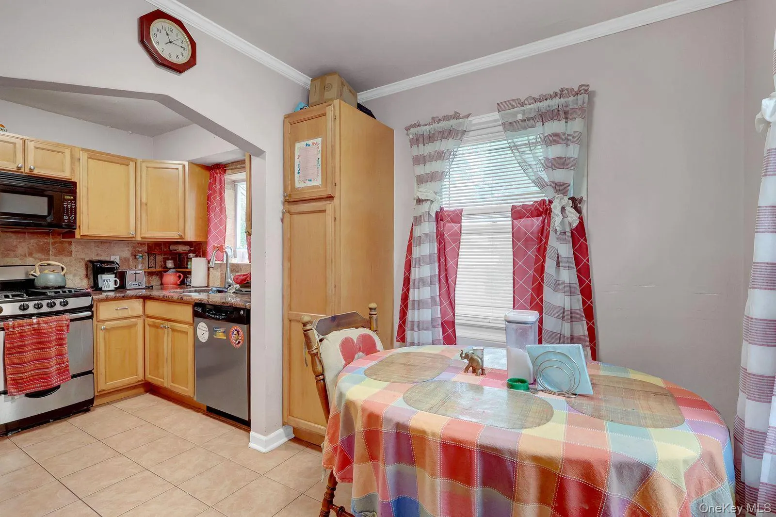781 Salem Road, Hempstead, NY, 3 Bedrooms Bedrooms, 6 Rooms Rooms,2 BathroomsBathrooms,Residential,For Rent,Salem,0,1044301 781 Salem Road, Hempstead, NY, 3 Bedrooms Bedrooms, 6 Rooms Rooms,2 BathroomsBathrooms,Residential,For Rent,Salem,0,1044301