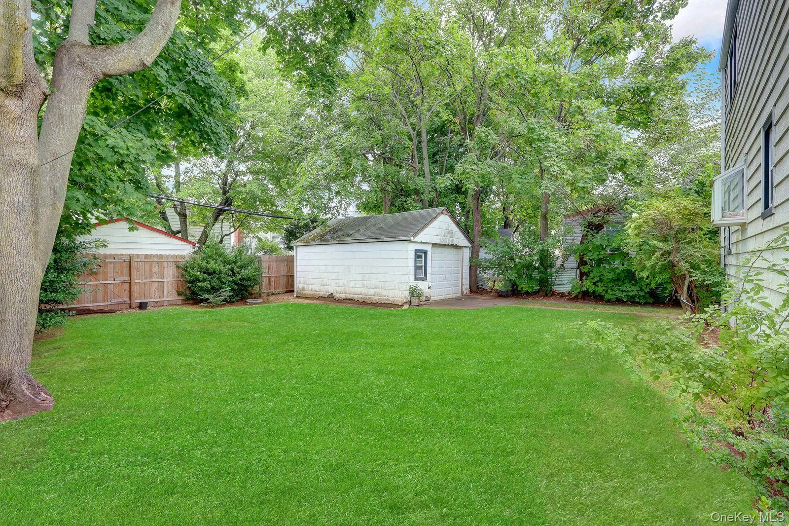 781 Salem Road, Hempstead, NY, 3 Bedrooms Bedrooms, 6 Rooms Rooms,2 BathroomsBathrooms,Residential,For Rent,Salem,0,1044301 781 Salem Road, Hempstead, NY, 3 Bedrooms Bedrooms, 6 Rooms Rooms,2 BathroomsBathrooms,Residential,For Rent,Salem,0,1044301