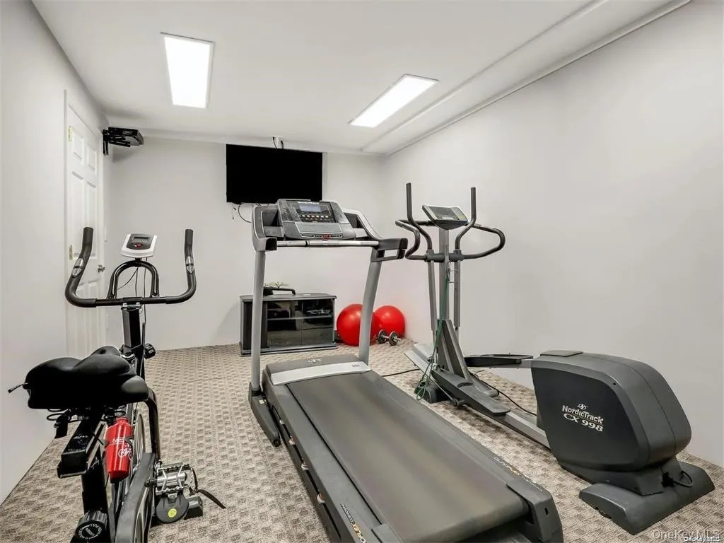 5 Woodfield Lane, Oyster Bay, NY, 5 Bedrooms Bedrooms, 14 Rooms Rooms,5 BathroomsBathrooms,Residential,For Rent,Woodfield,0,1044302 5 Woodfield Lane, Oyster Bay, NY, 5 Bedrooms Bedrooms, 14 Rooms Rooms,5 BathroomsBathrooms,Residential,For Rent,Woodfield,0,1044302