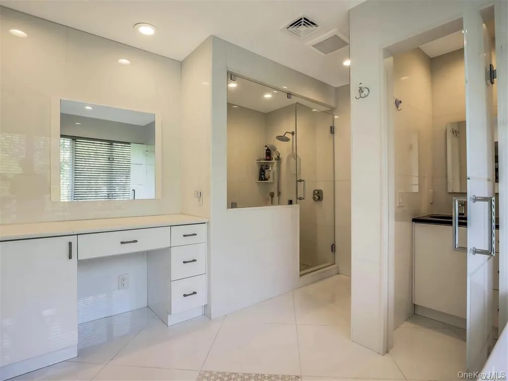 5 Woodfield Lane, Oyster Bay, NY, 5 Bedrooms Bedrooms, 14 Rooms Rooms,5 BathroomsBathrooms,Residential,For Rent,Woodfield,0,1044302 5 Woodfield Lane, Oyster Bay, NY, 5 Bedrooms Bedrooms, 14 Rooms Rooms,5 BathroomsBathrooms,Residential,For Rent,Woodfield,0,1044302