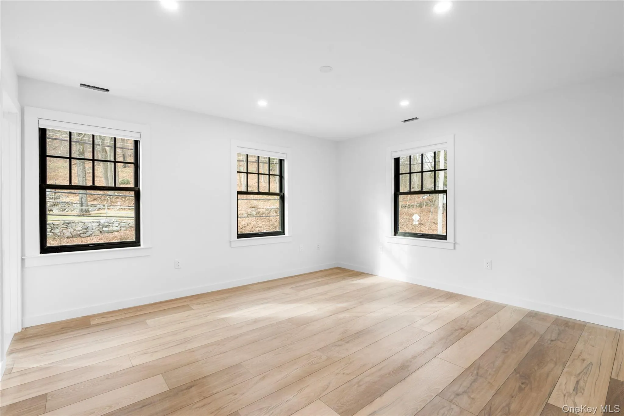 27 Choate Lane, Mount Pleasant, NY, 3 Bedrooms Bedrooms, 6 Rooms Rooms,3 BathroomsBathrooms,Residential Lease,For Rent,Choate,0,1044305 27 Choate Lane, Mount Pleasant, NY, 3 Bedrooms Bedrooms, 6 Rooms Rooms,3 BathroomsBathrooms,Residential Lease,For Rent,Choate,0,1044305