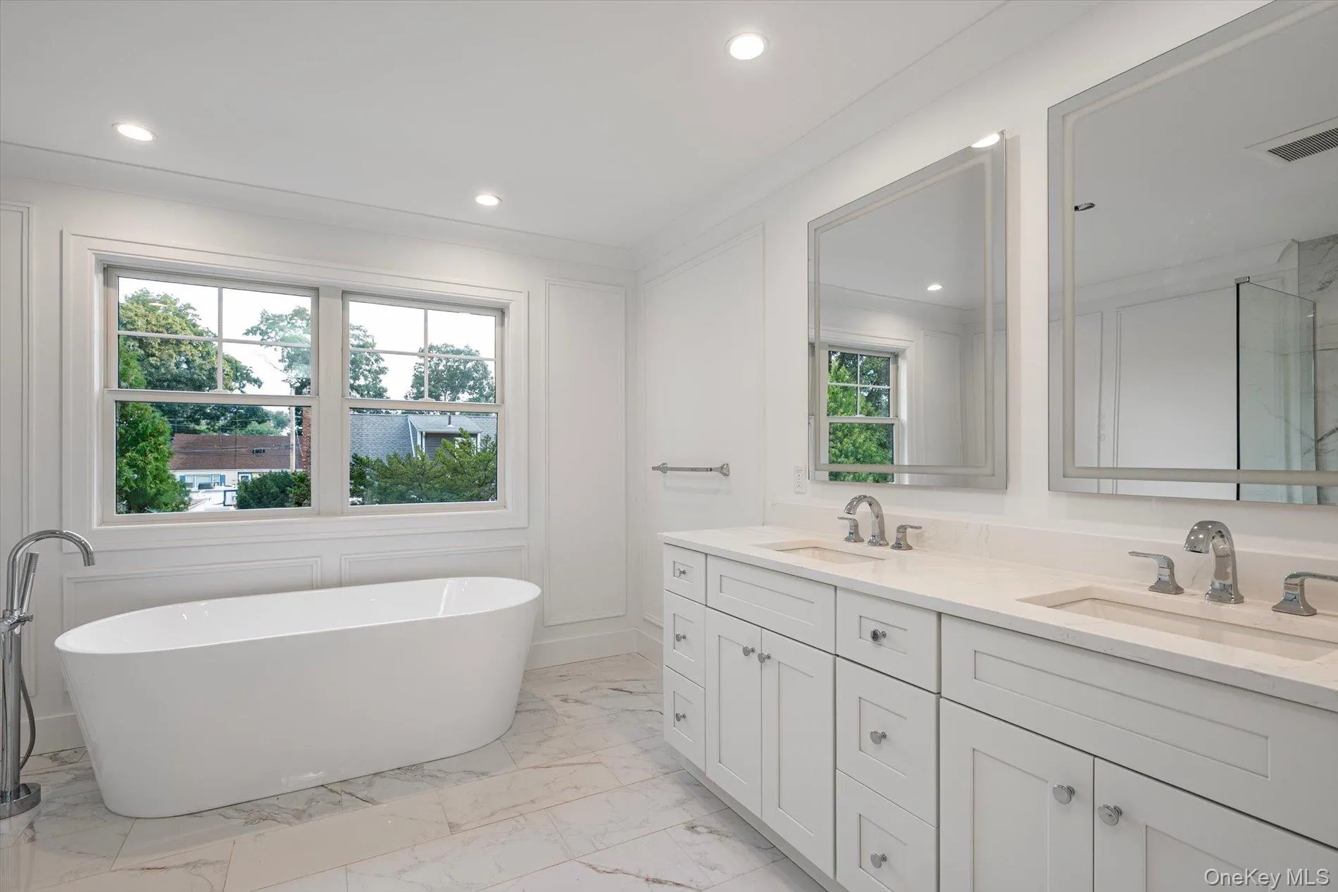 115 Jackson Avenue, Oyster Bay, NY, 5 Bedrooms Bedrooms, 10 Rooms Rooms,3 BathroomsBathrooms,Residential,For Rent,Jackson,0,1044308 115 Jackson Avenue, Oyster Bay, NY, 5 Bedrooms Bedrooms, 10 Rooms Rooms,3 BathroomsBathrooms,Residential,For Rent,Jackson,0,1044308