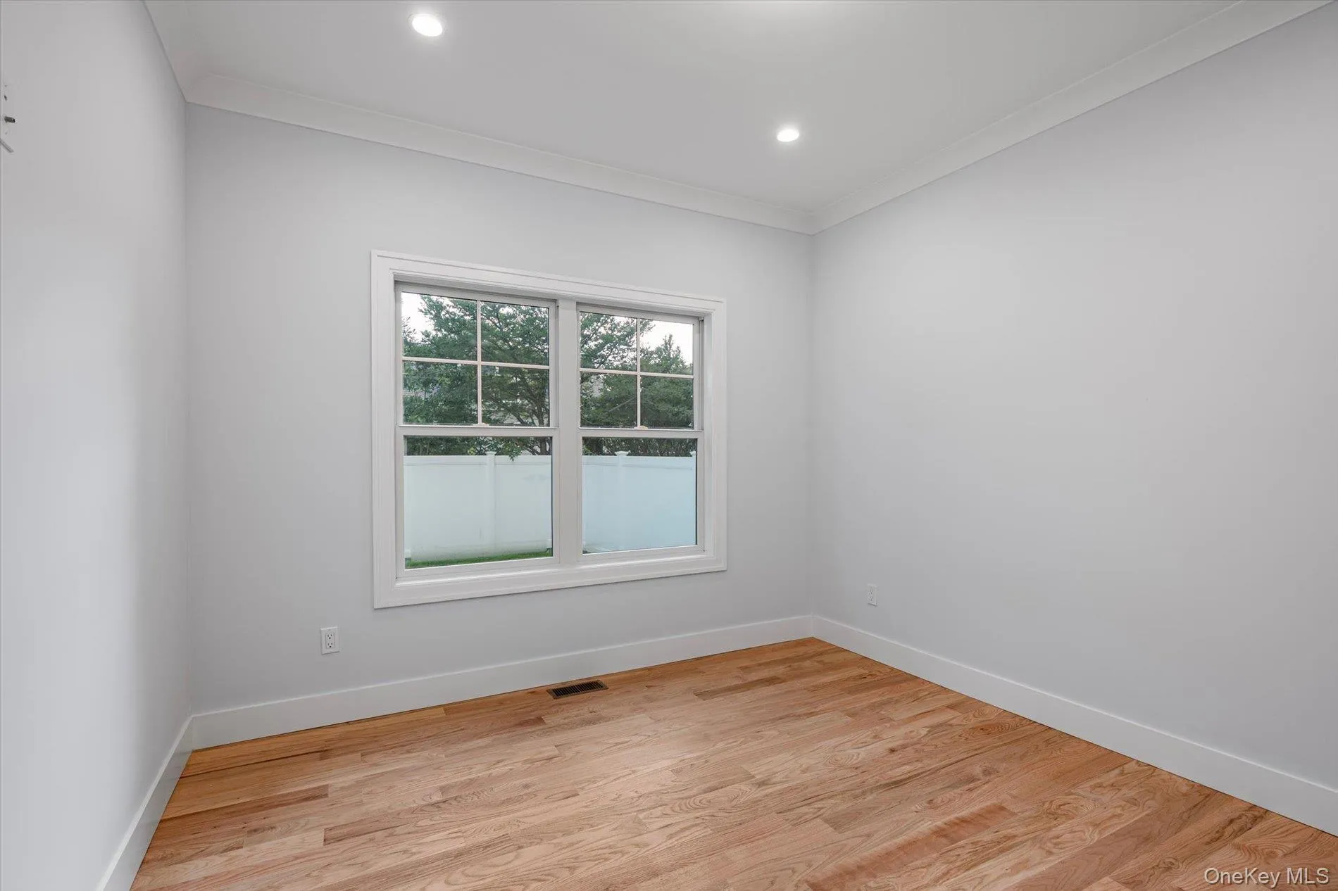 115 Jackson Avenue, Oyster Bay, NY, 5 Bedrooms Bedrooms, 10 Rooms Rooms,3 BathroomsBathrooms,Residential,For Rent,Jackson,0,1044308 115 Jackson Avenue, Oyster Bay, NY, 5 Bedrooms Bedrooms, 10 Rooms Rooms,3 BathroomsBathrooms,Residential,For Rent,Jackson,0,1044308