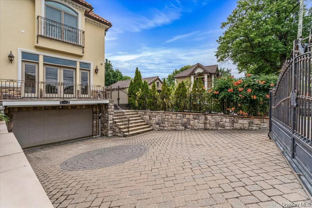 318 147th Place, New York, NY, 5 Bedrooms Bedrooms, 10 Rooms Rooms,4 BathroomsBathrooms,Residential,For Rent,147th,0,1044314 318 147th Place, New York, NY, 5 Bedrooms Bedrooms, 10 Rooms Rooms,4 BathroomsBathrooms,Residential,For Rent,147th,0,1044314