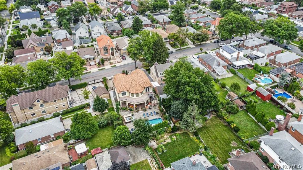 318 147th Place, New York, NY, 5 Bedrooms Bedrooms, 10 Rooms Rooms,4 BathroomsBathrooms,Residential,For Rent,147th,0,1044314 318 147th Place, New York, NY, 5 Bedrooms Bedrooms, 10 Rooms Rooms,4 BathroomsBathrooms,Residential,For Rent,147th,0,1044314