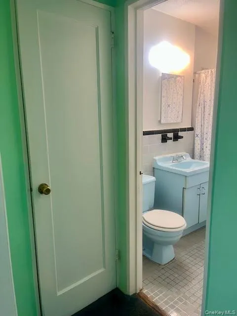249-32 63rd Avenue, New York, NY, 1 Bedroom Bedrooms, 4 Rooms Rooms,1 BathroomBathrooms,Residential,For Rent,63rd,0,1044315 249-32 63rd Avenue, New York, NY, 1 Bedroom Bedrooms, 4 Rooms Rooms,1 BathroomBathrooms,Residential,For Rent,63rd,0,1044315