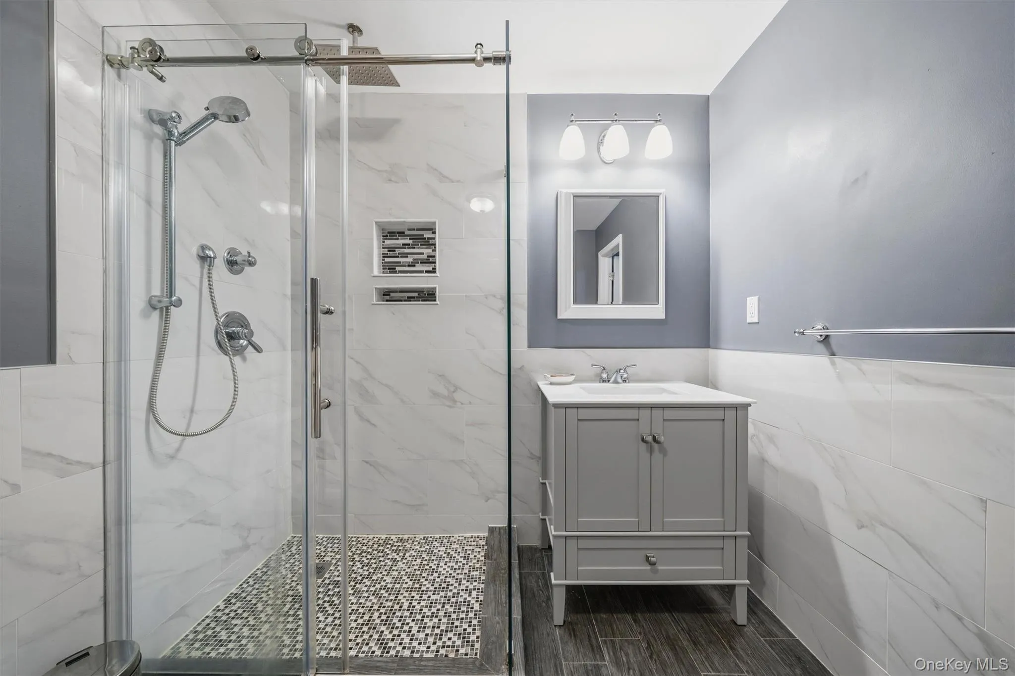Lower level- full bath Lower level- full bath
