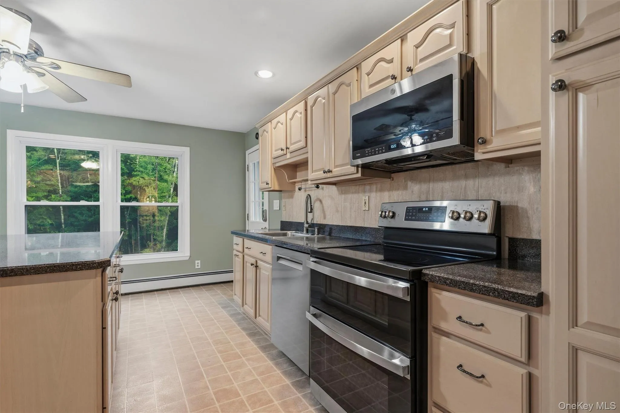 193 Old Dutch Hollow Road, Warwick (town), NY, 3 Bedrooms Bedrooms, 12 Rooms Rooms,2 BathroomsBathrooms,Residential,For Rent,Old Dutch Hollow,0,1044317 193 Old Dutch Hollow Road, Warwick (town), NY, 3 Bedrooms Bedrooms, 12 Rooms Rooms,2 BathroomsBathrooms,Residential,For Rent,Old Dutch Hollow,0,1044317