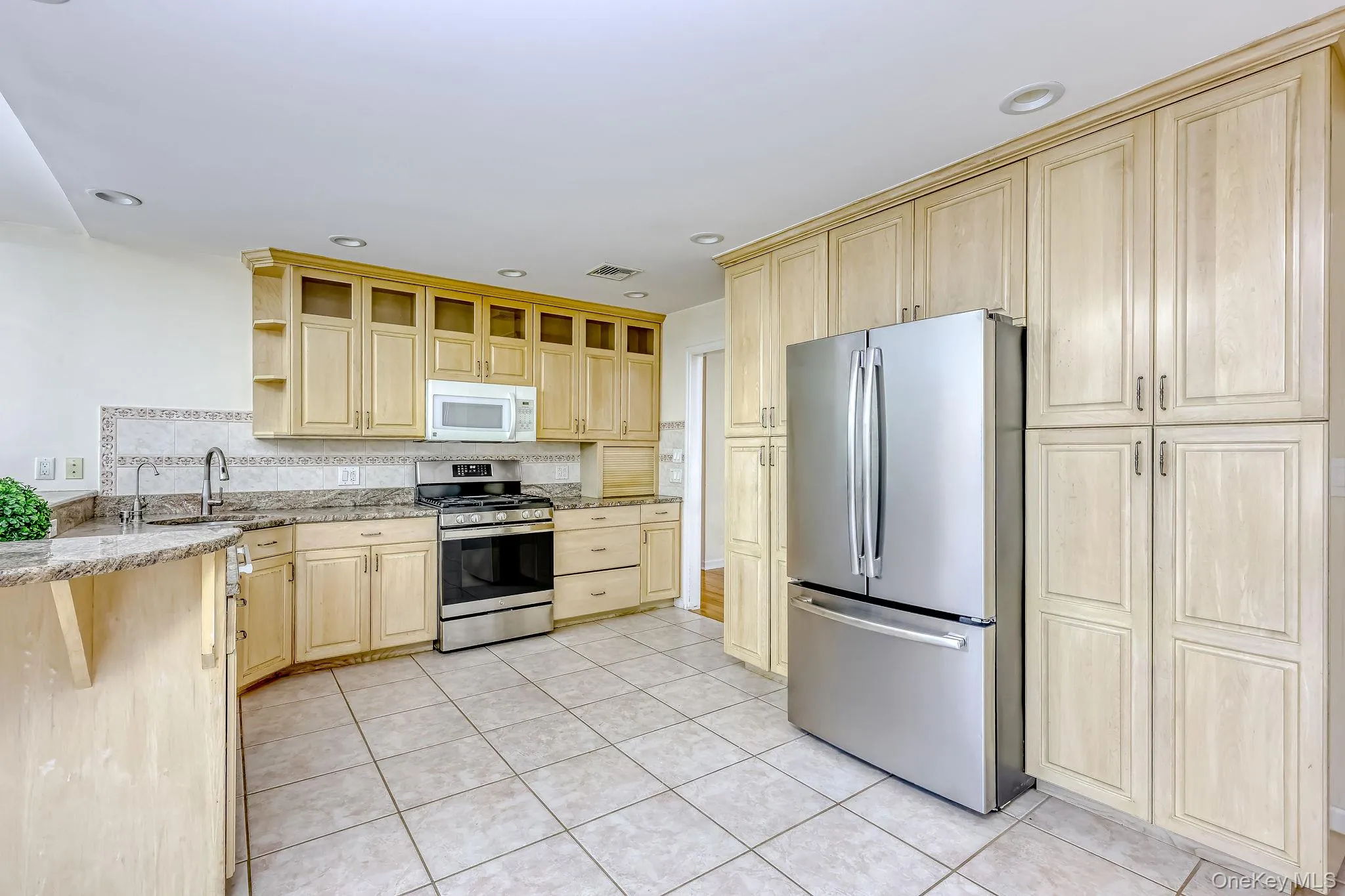 17 Cragmere Road, Ramapo, NY, 4 Bedrooms Bedrooms, 8 Rooms Rooms,2 BathroomsBathrooms,Residential,For Rent,Cragmere,0,1044322 17 Cragmere Road, Ramapo, NY, 4 Bedrooms Bedrooms, 8 Rooms Rooms,2 BathroomsBathrooms,Residential,For Rent,Cragmere,0,1044322