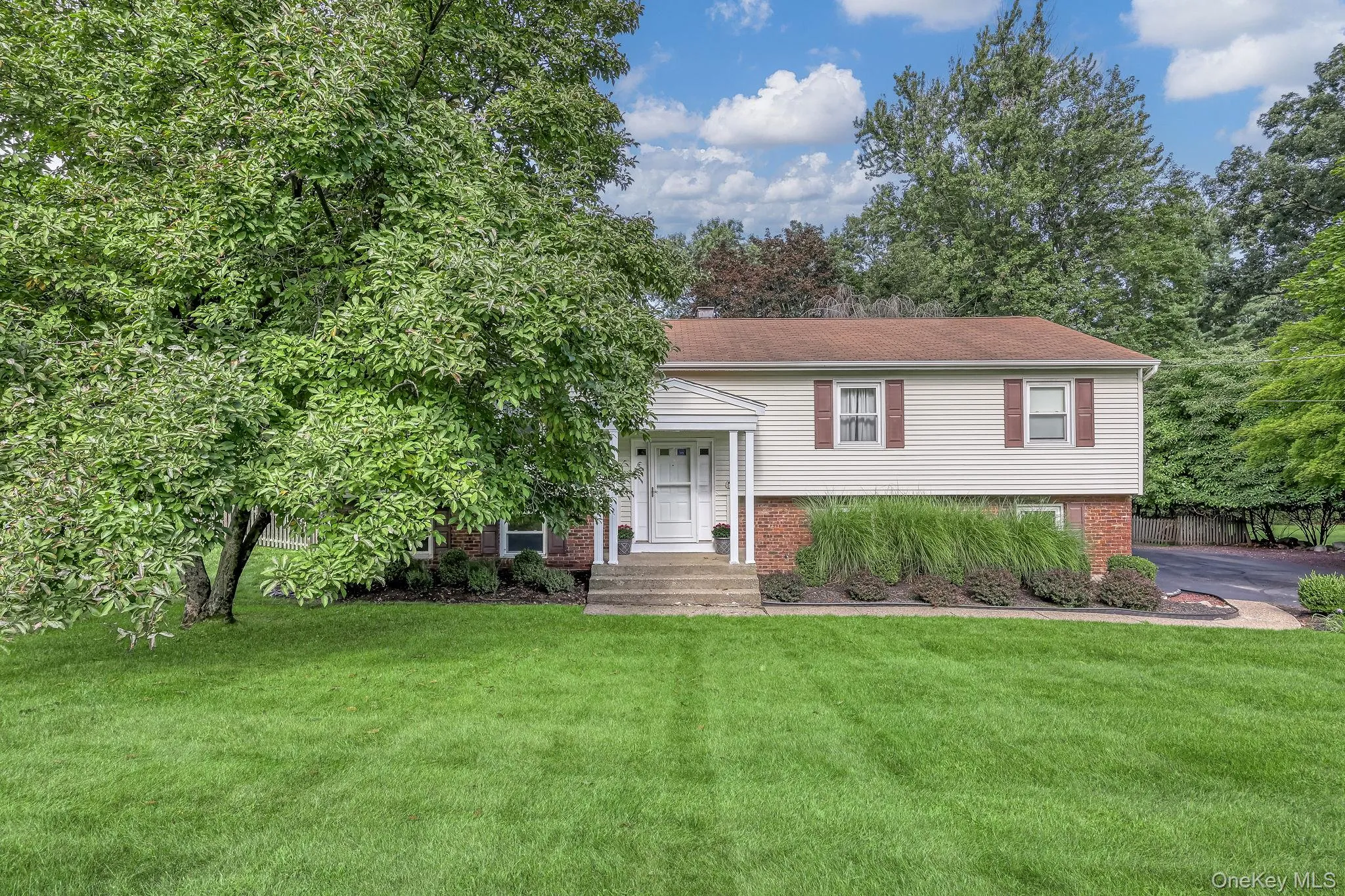 17 Cragmere Road, Ramapo, NY, 4 Bedrooms Bedrooms, 8 Rooms Rooms,2 BathroomsBathrooms,Residential,For Rent,Cragmere,0,1044322 17 Cragmere Road, Ramapo, NY, 4 Bedrooms Bedrooms, 8 Rooms Rooms,2 BathroomsBathrooms,Residential,For Rent,Cragmere,0,1044322