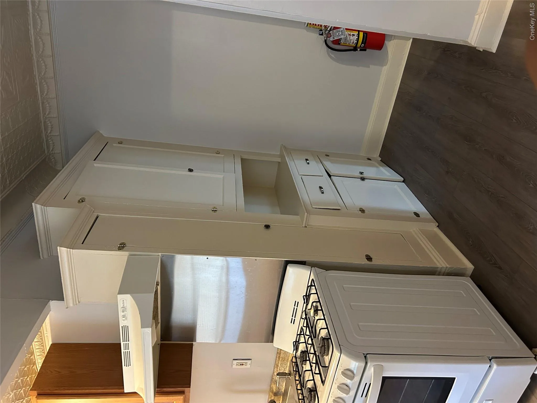 135 West Main Street, Islip, NY, 1 Bedroom Bedrooms, 4 Rooms Rooms,1 BathroomBathrooms,Residential Lease,For Rent,Street,0,1044325 135 West Main Street, Islip, NY, 1 Bedroom Bedrooms, 4 Rooms Rooms,1 BathroomBathrooms,Residential Lease,For Rent,Street,0,1044325