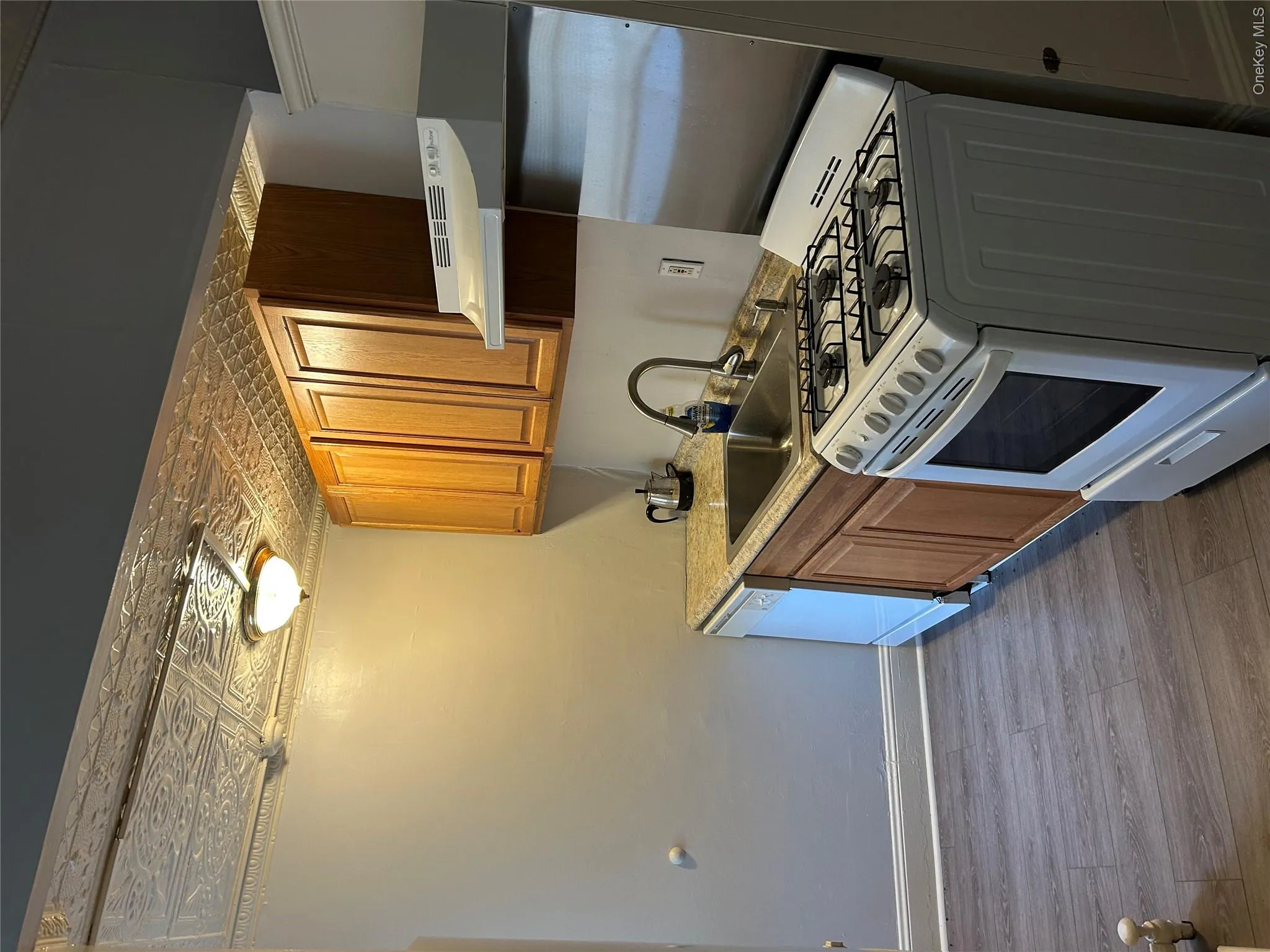 135 West Main Street, Islip, NY, 1 Bedroom Bedrooms, 4 Rooms Rooms,1 BathroomBathrooms,Residential Lease,For Rent,Street,0,1044325 135 West Main Street, Islip, NY, 1 Bedroom Bedrooms, 4 Rooms Rooms,1 BathroomBathrooms,Residential Lease,For Rent,Street,0,1044325