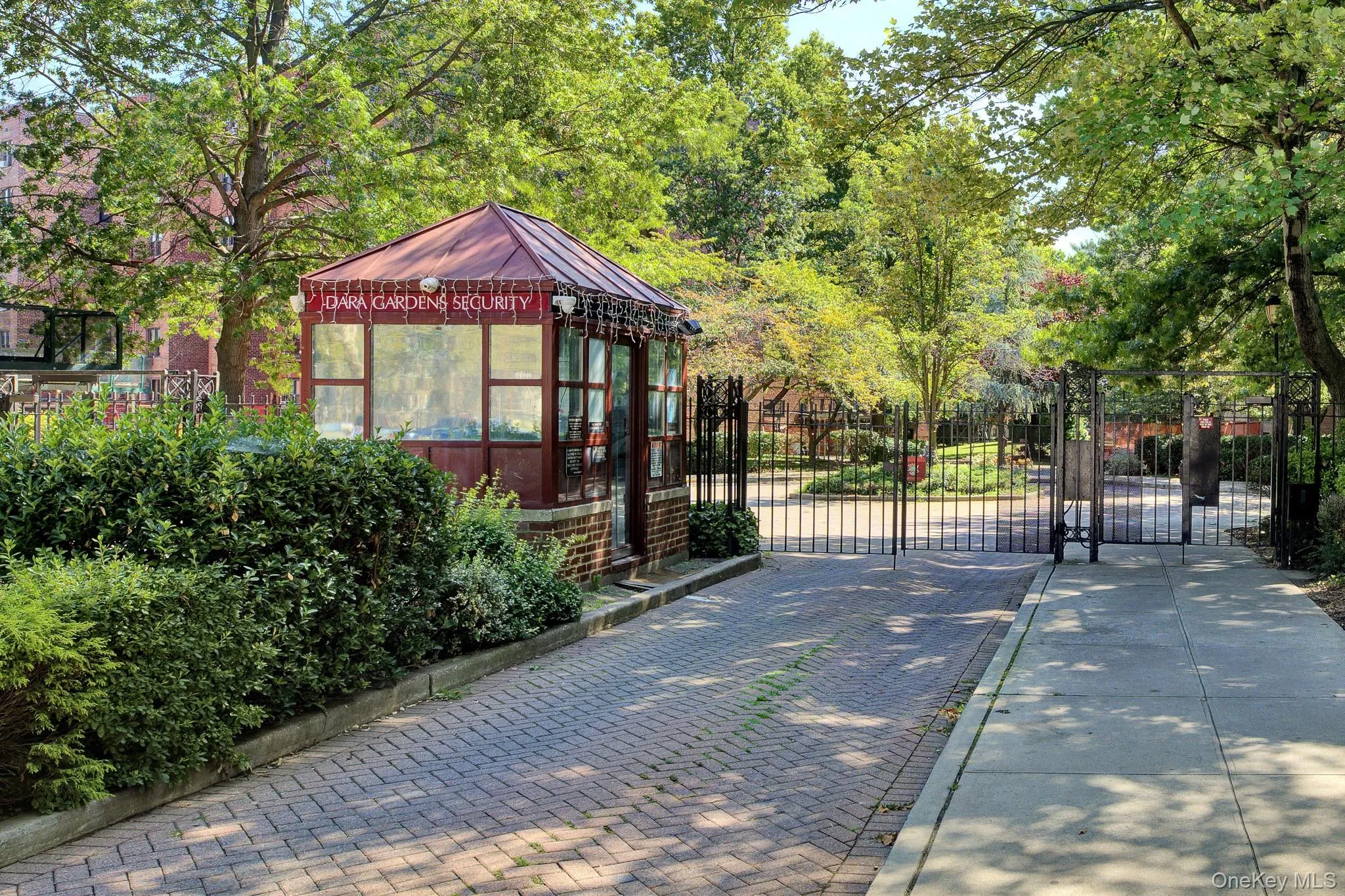 150-10 71st Avenue, New York, NY, 1 Bedroom Bedrooms, 3 Rooms Rooms,1 BathroomBathrooms,Residential,For Rent,71st,0,1044327 150-10 71st Avenue, New York, NY, 1 Bedroom Bedrooms, 3 Rooms Rooms,1 BathroomBathrooms,Residential,For Rent,71st,0,1044327