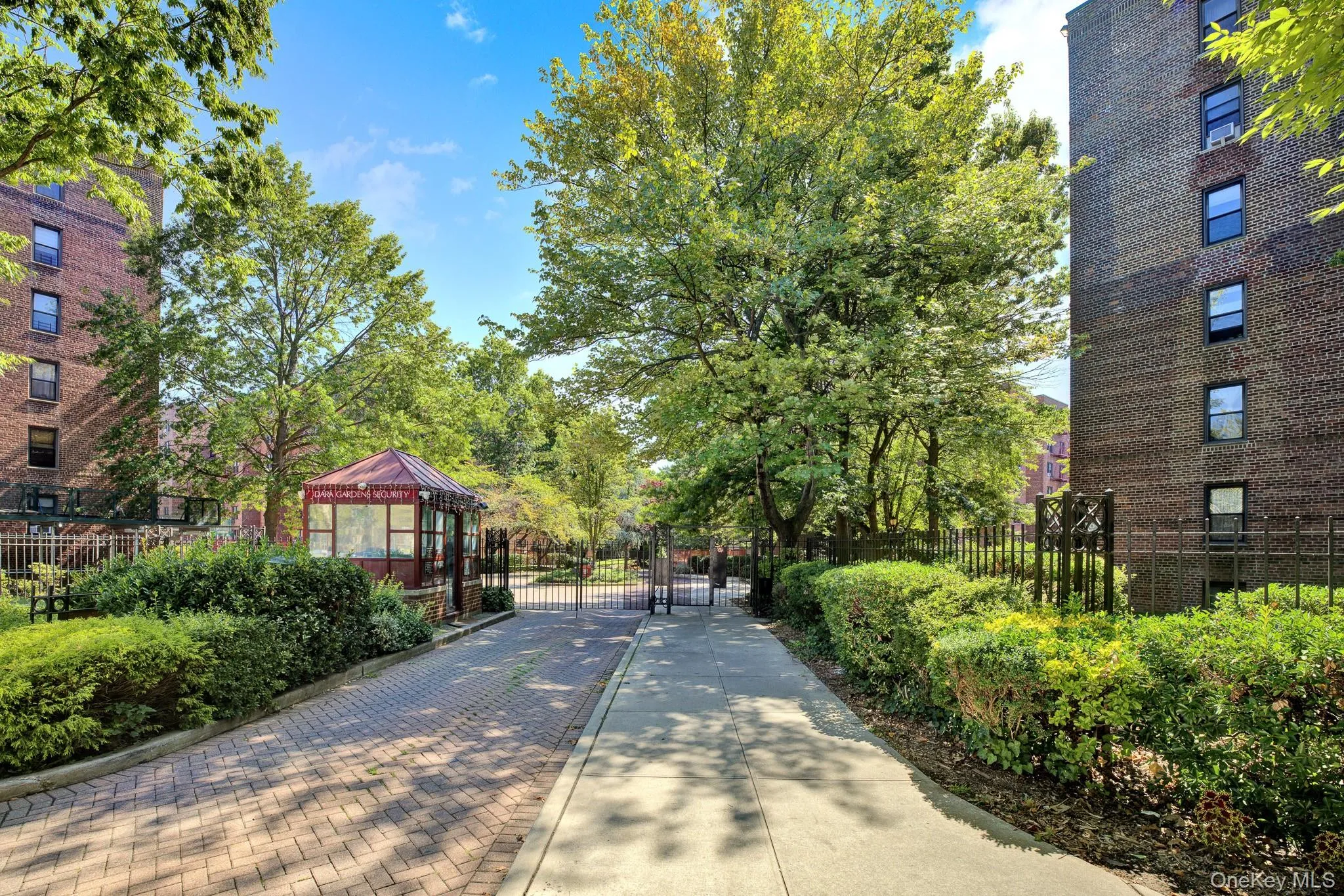 150-10 71st Avenue, New York, NY, 1 Bedroom Bedrooms, 3 Rooms Rooms,1 BathroomBathrooms,Residential,For Rent,71st,0,1044327 150-10 71st Avenue, New York, NY, 1 Bedroom Bedrooms, 3 Rooms Rooms,1 BathroomBathrooms,Residential,For Rent,71st,0,1044327