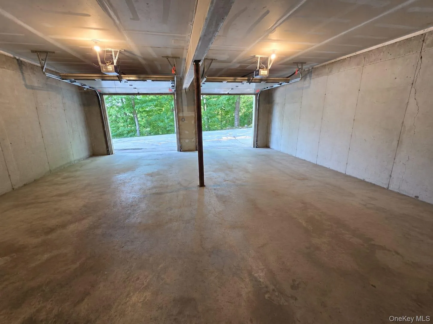 8 Brian Court, Blooming Grove, NY, 4 Bedrooms Bedrooms, 9 Rooms Rooms,2 BathroomsBathrooms,Residential Lease,For Rent,Brian,0,1044328 8 Brian Court, Blooming Grove, NY, 4 Bedrooms Bedrooms, 9 Rooms Rooms,2 BathroomsBathrooms,Residential Lease,For Rent,Brian,0,1044328