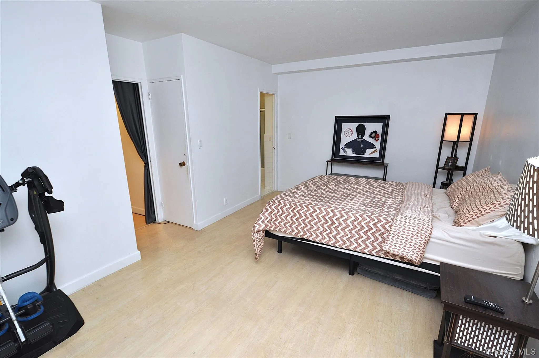 The large bedroom is approx 16'-4" x 13'-5" and can accommodate a king size bedroom set. The bathroom also has a large walk-in closet and full bath. The large bedroom is approx 16'-4" x 13'-5" and can accommodate a king size bedroom set. The bathroom also has a large walk-in closet and full bath.