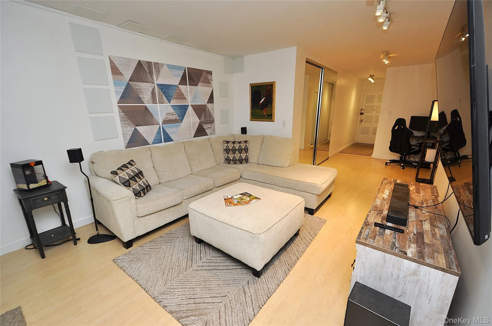 Large living room can accommodate both a entertainment and dining area. The living room is approx. 31'-8" x 11'-9". Large living room can accommodate both a entertainment and dining area. The living room is approx. 31'-8" x 11'-9".