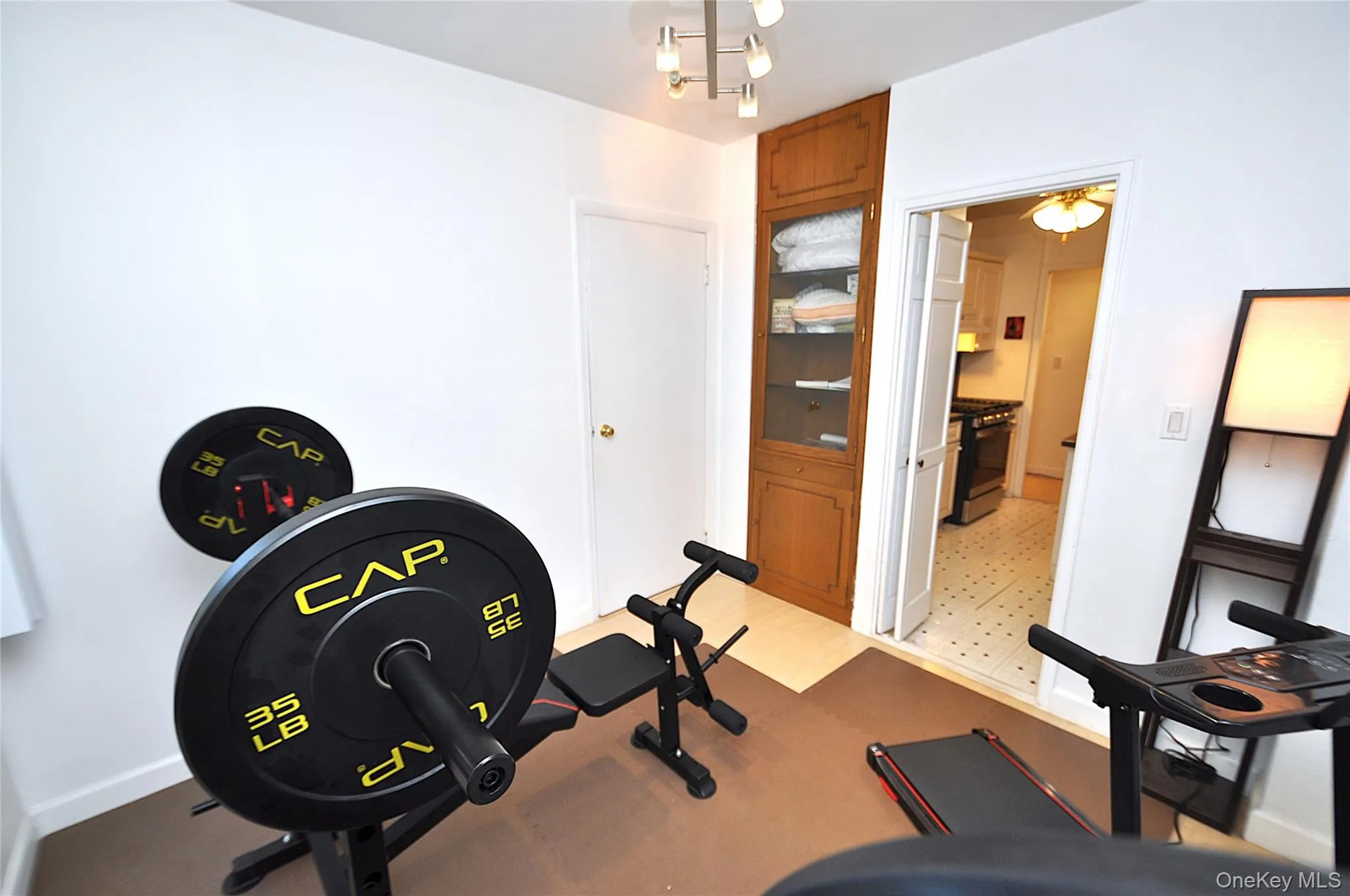 The den can be used as a home office, guest bedroom, dining room or even a workout room. The room is approx 11'-6" x 9'-8". The den can be used as a home office, guest bedroom, dining room or even a workout room. The room is approx 11'-6" x 9'-8".