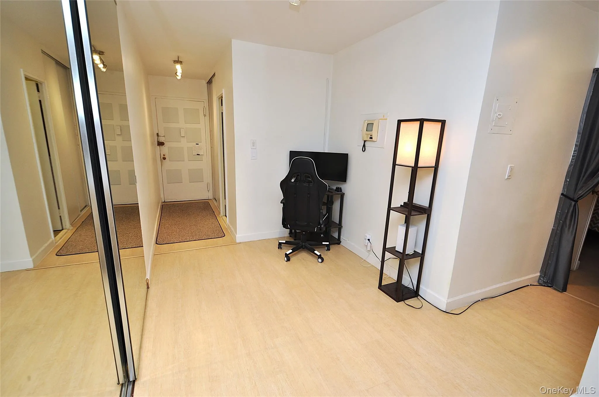 Entry foyer opens to the living room and is a great place for a home office set up. Entry foyer opens to the living room and is a great place for a home office set up.