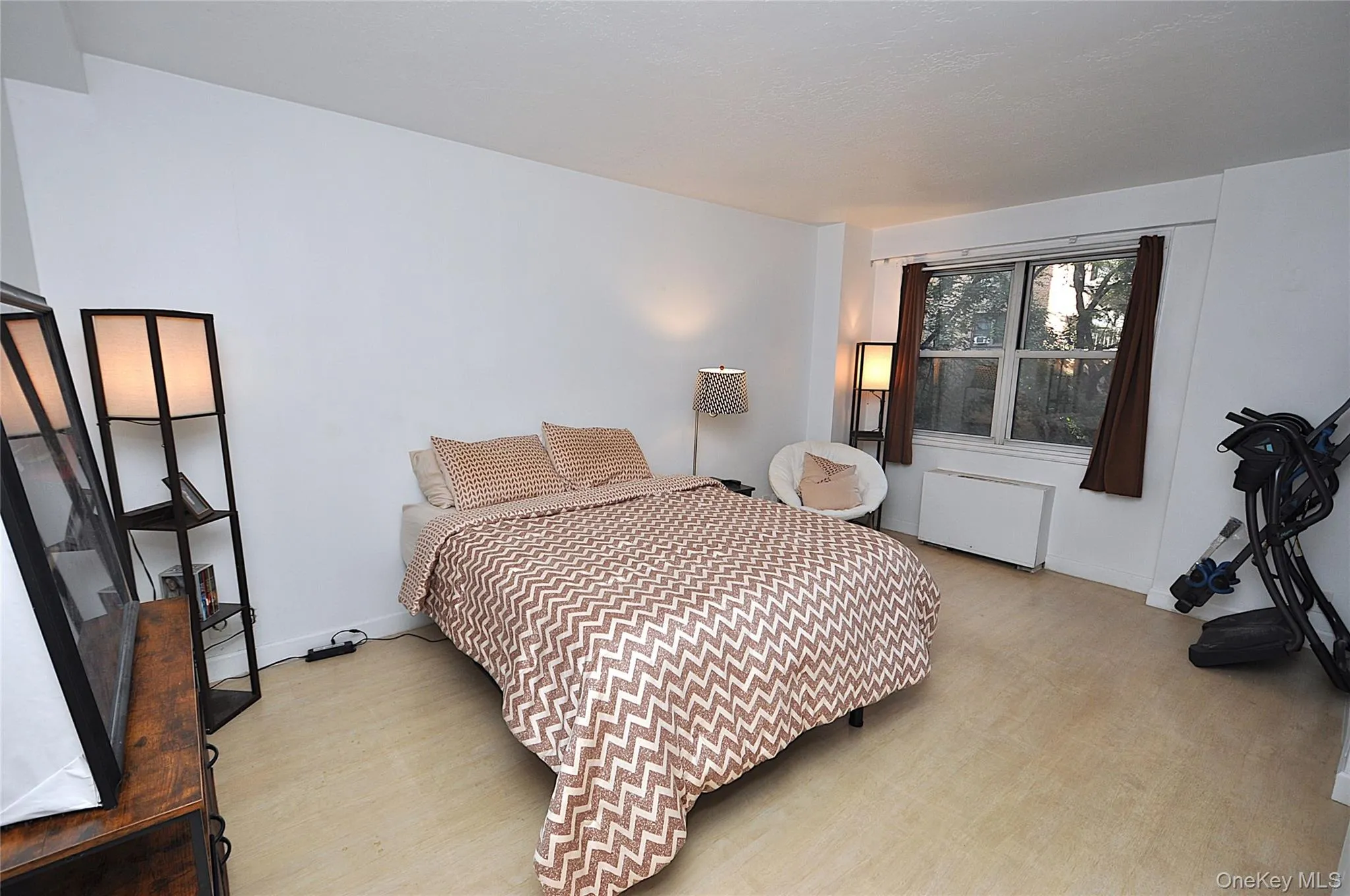 The large bedroom is approx 16'-4" x 13'-5" and can accommodate a king size bedroom set. The bathroom also has a large walk-in closet and full bath. The large bedroom is approx 16'-4" x 13'-5" and can accommodate a king size bedroom set. The bathroom also has a large walk-in closet and full bath.